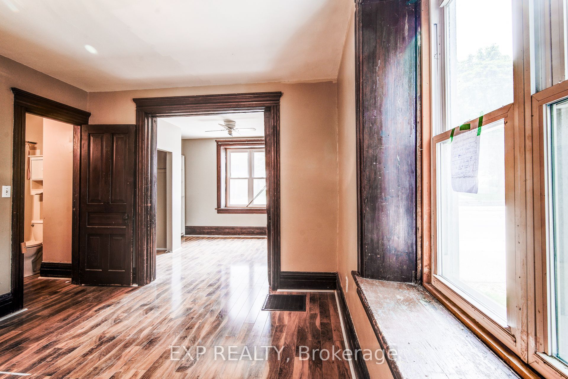 5 George Street S Property Photo 17