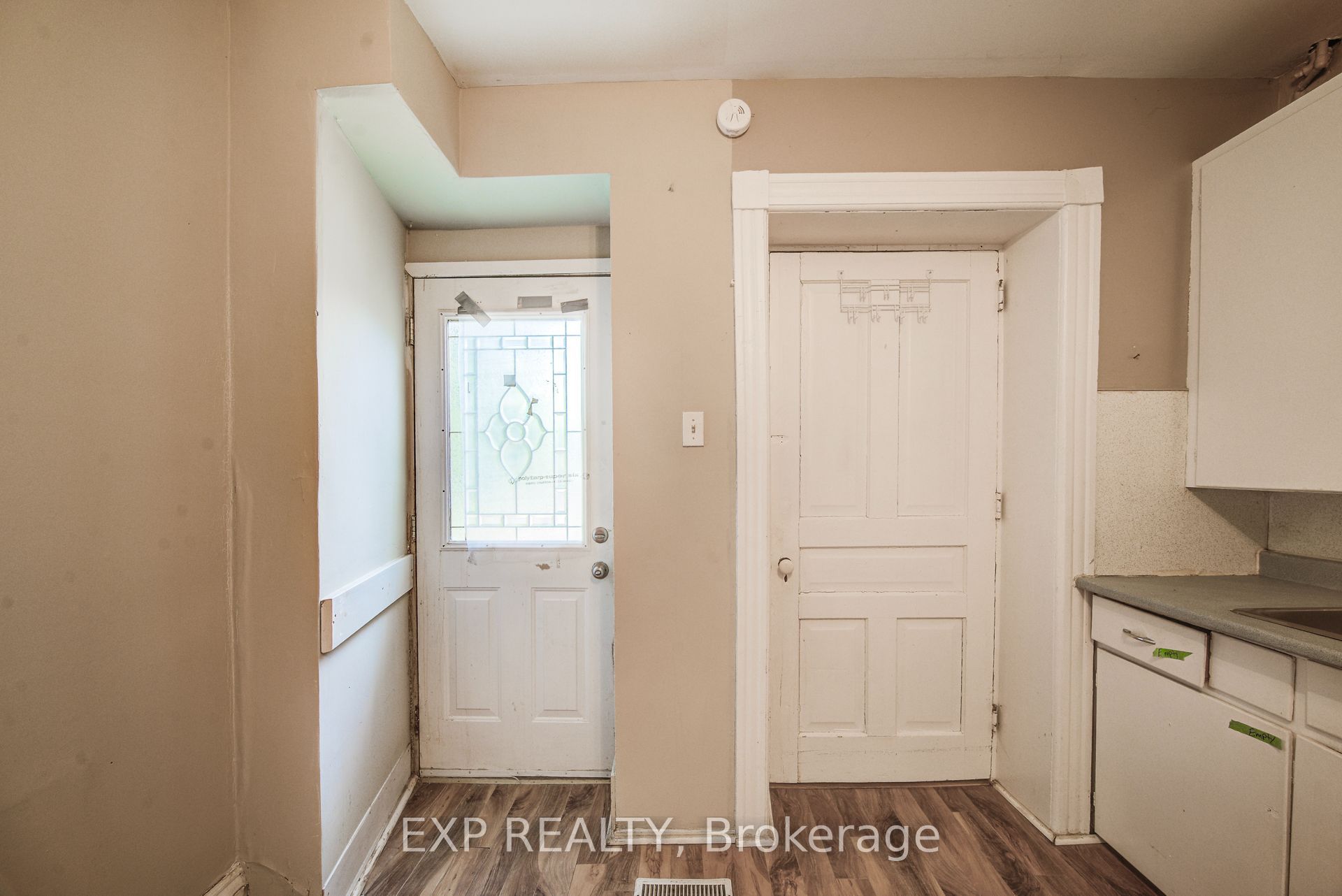 5 George Street S Property Photo 26