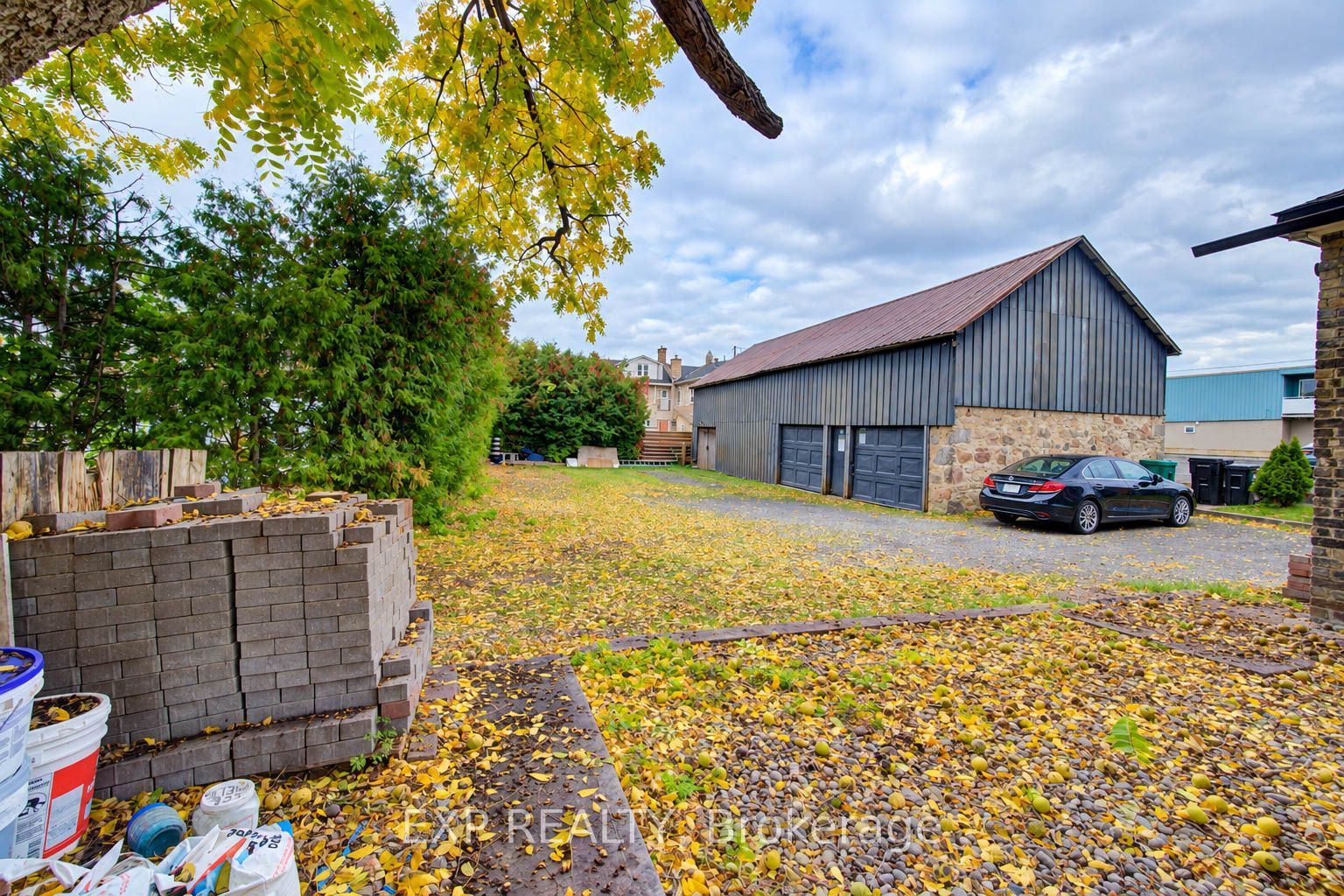 5 George Street S Property Photo 32