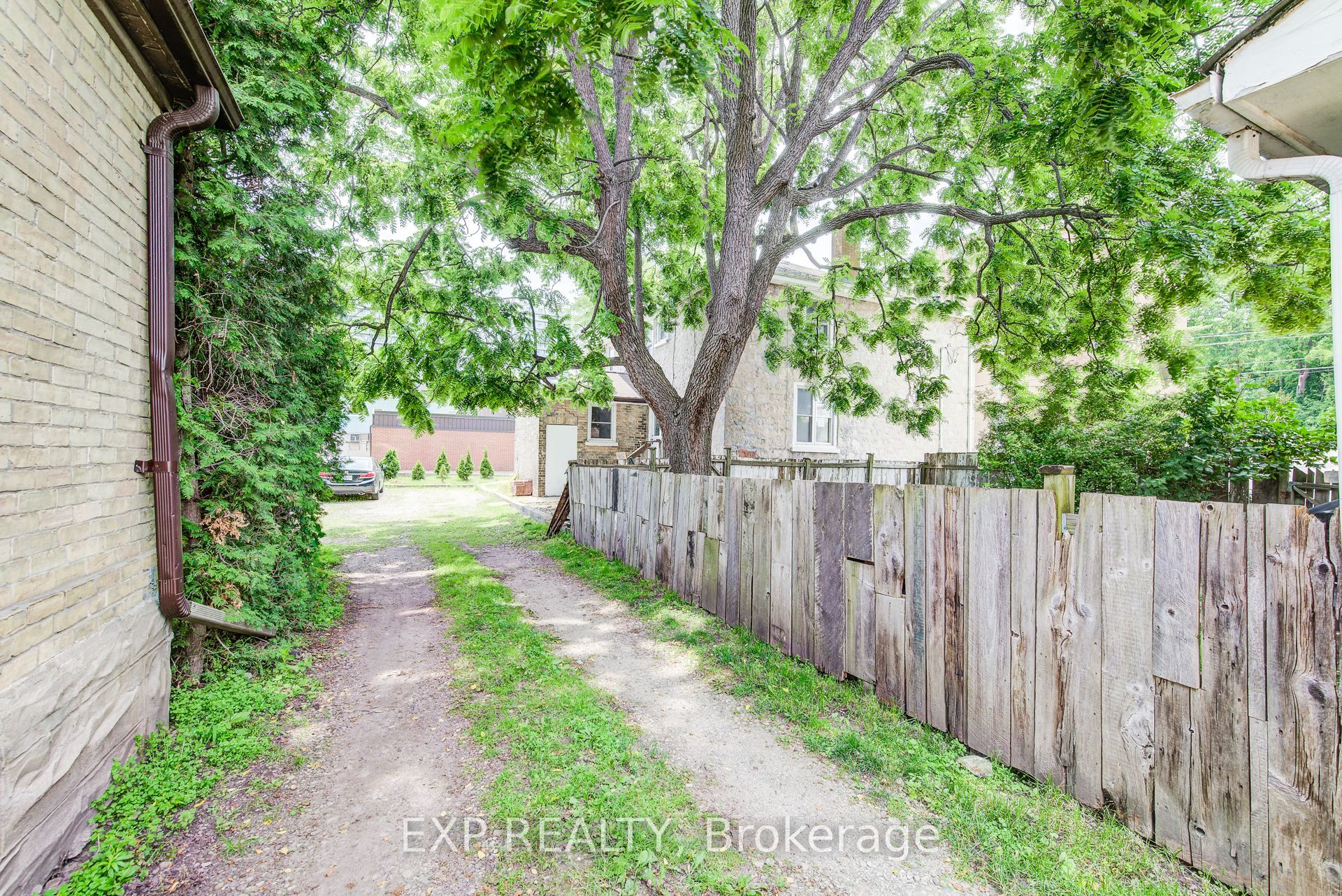 5 George Street S Property Photo 38