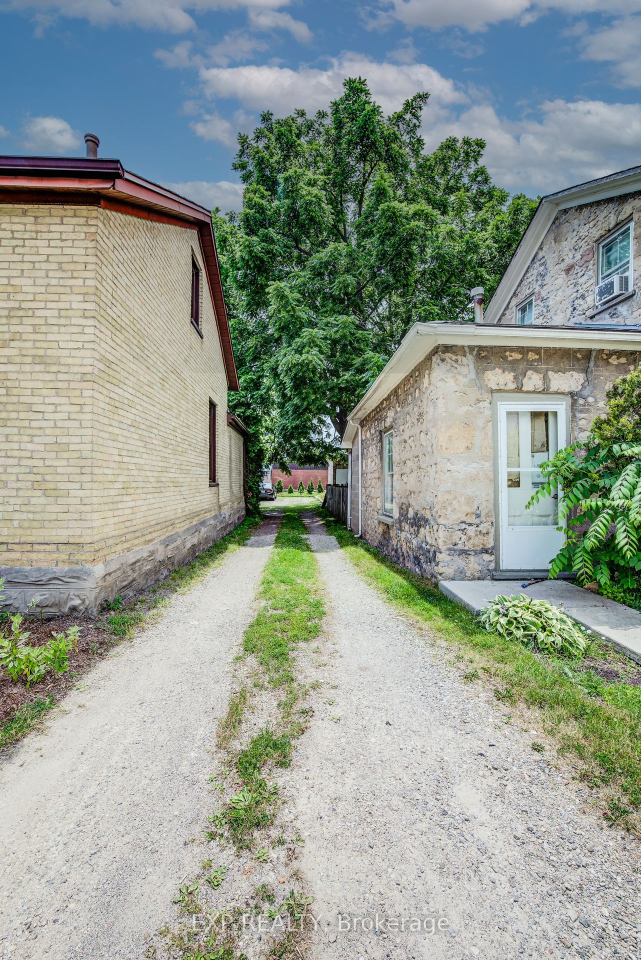 5 George Street S Property Photo 41
