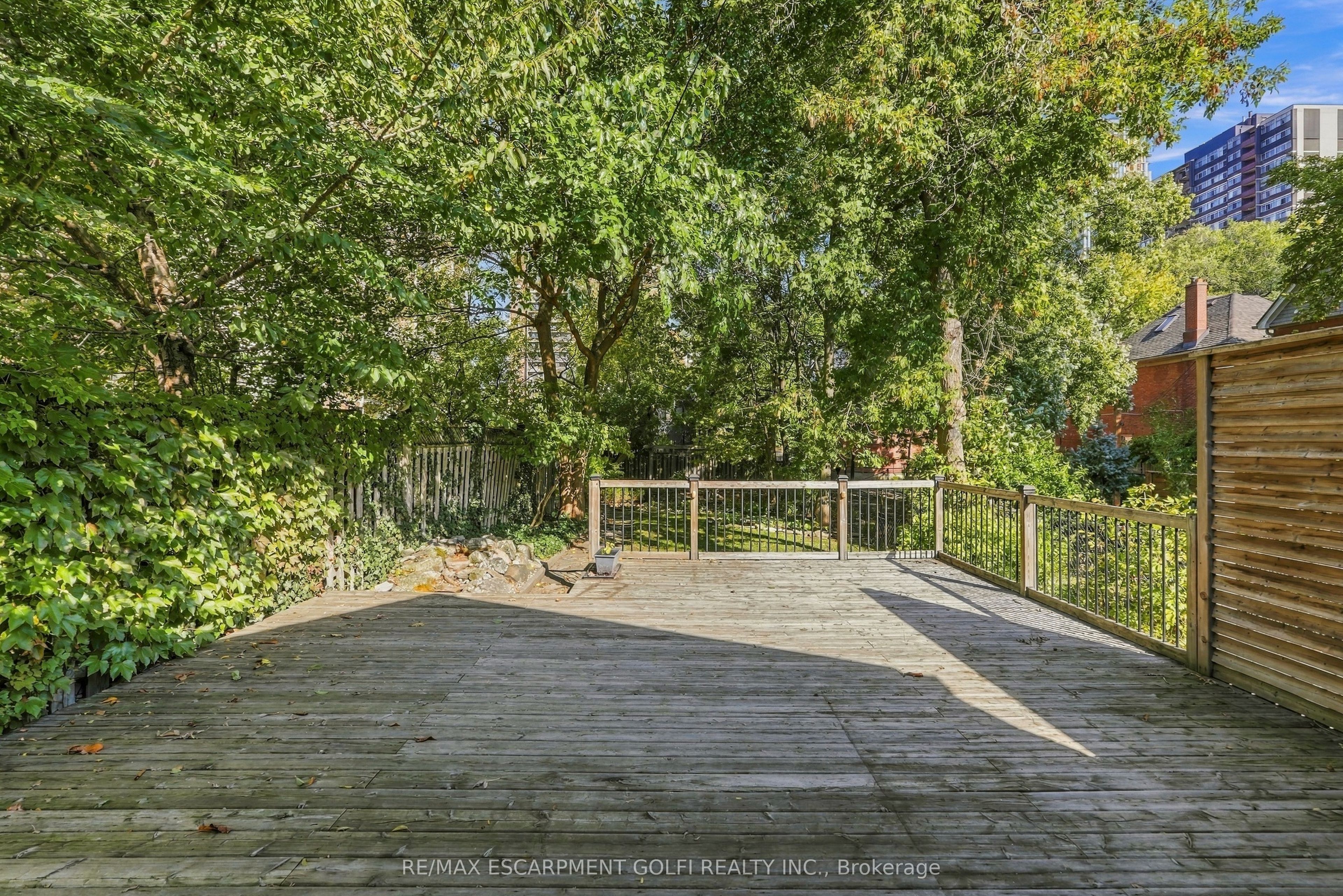 198 Duke Street Property Photo 29