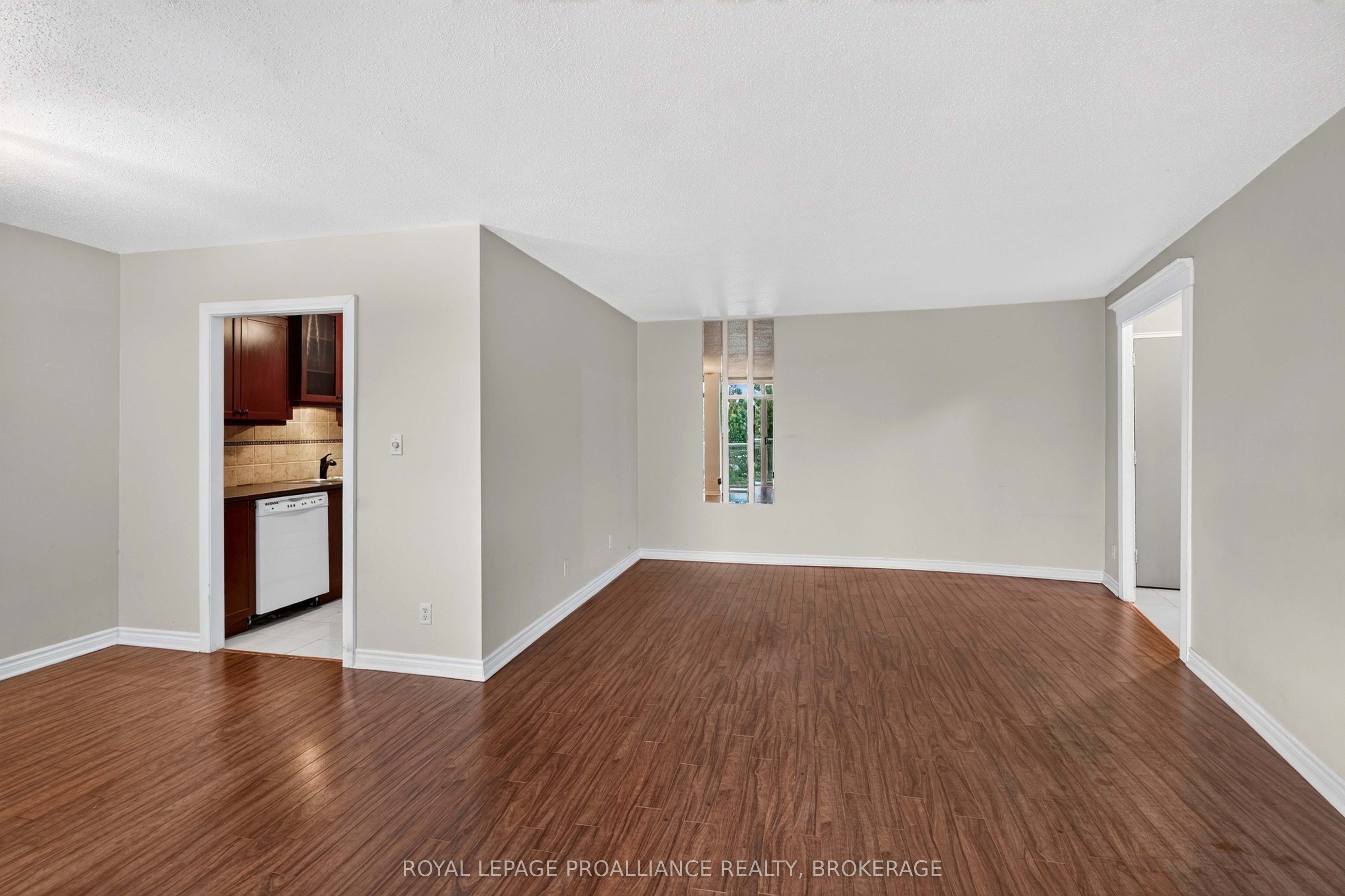 1 Mowat Avenue 403 Property Photo 15