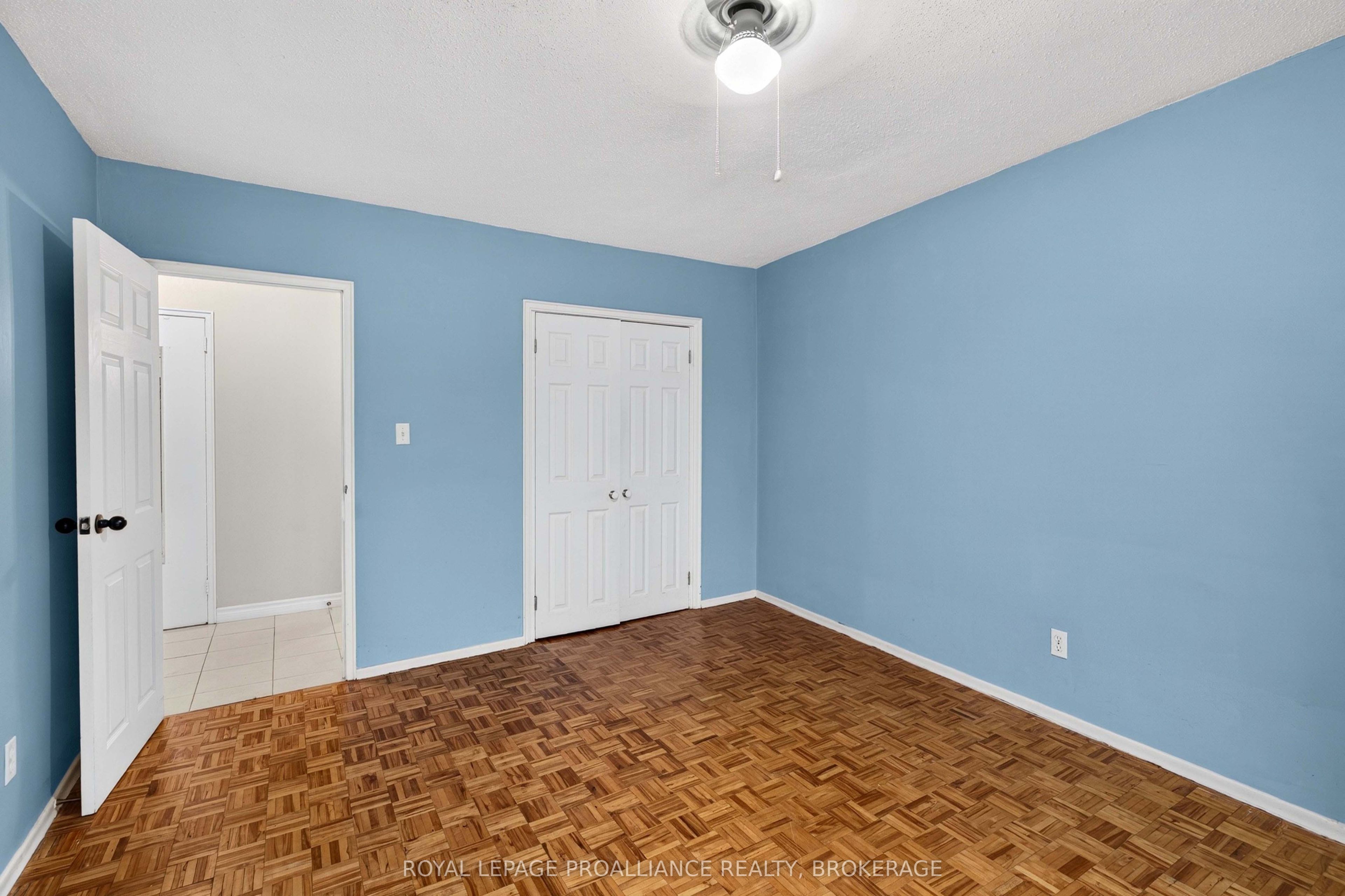 1 Mowat Avenue 403 Property Photo 25