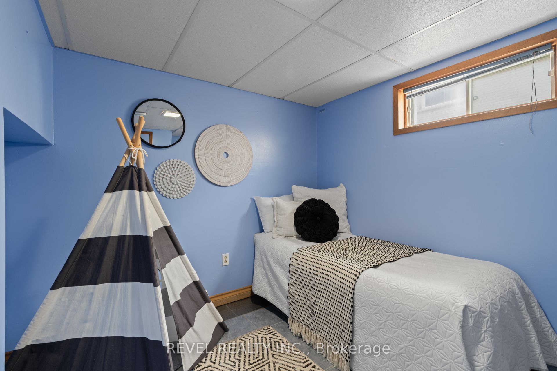 3 1/2 Dundonald Street Property Photo 30