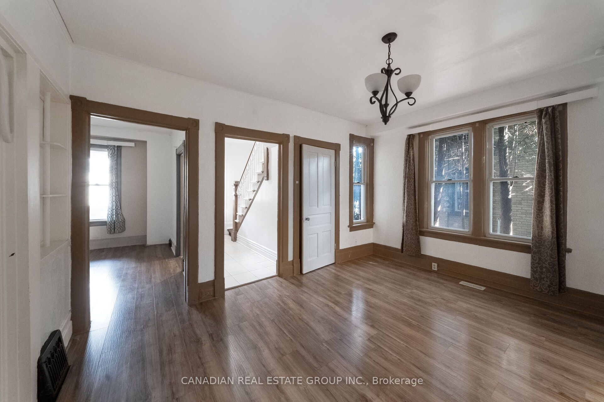 17 Oak Street Property Photo 11