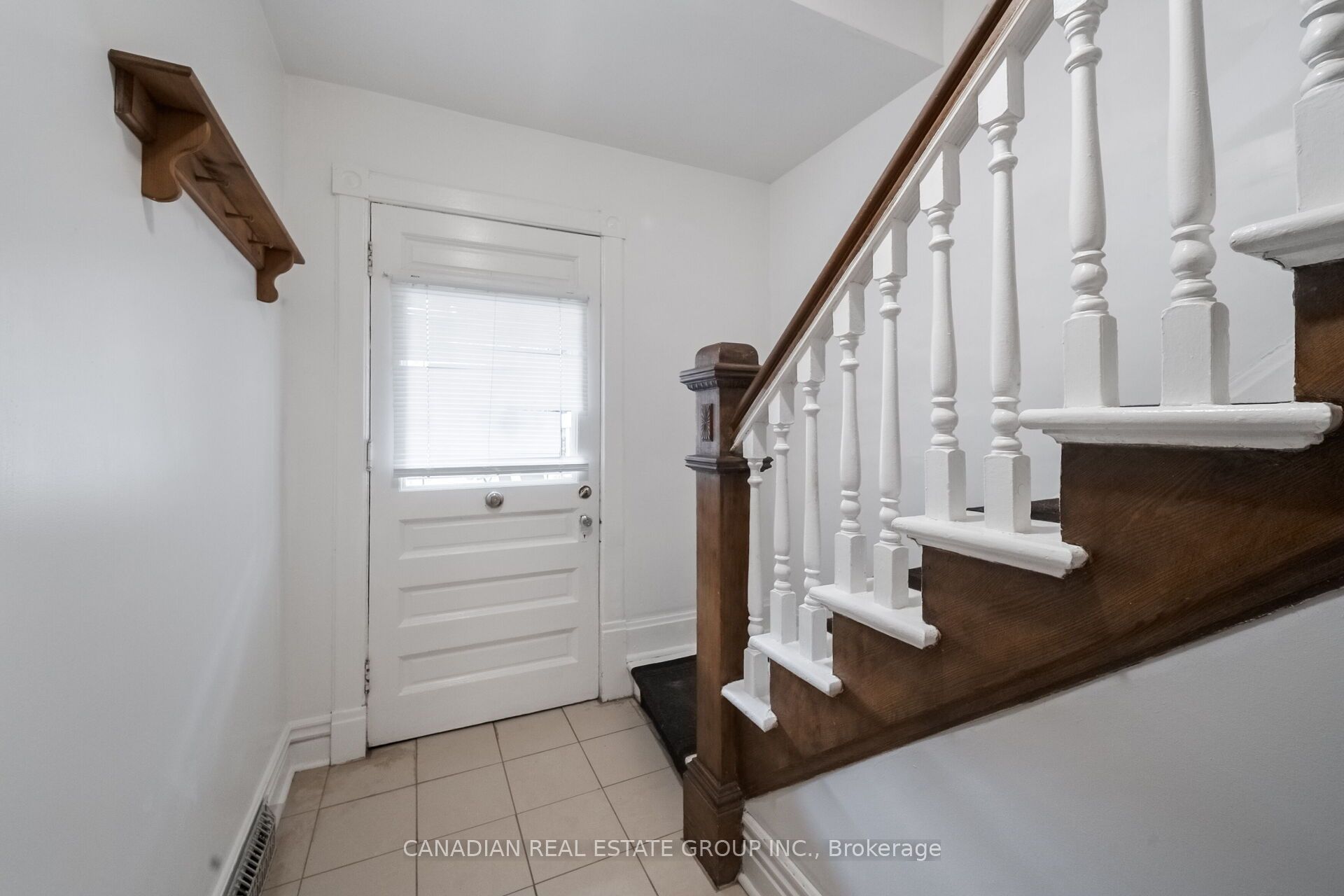 17 Oak Street Property Photo 24