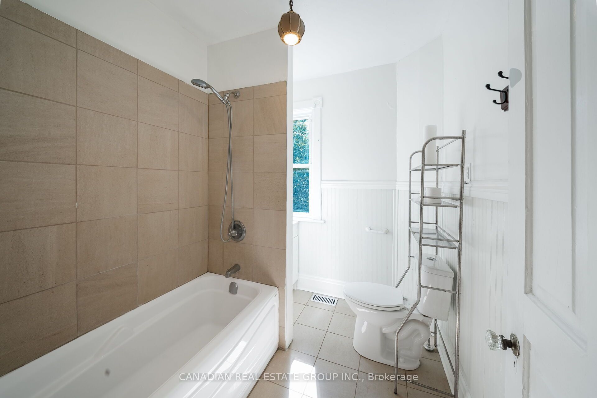 17 Oak Street Property Photo 26