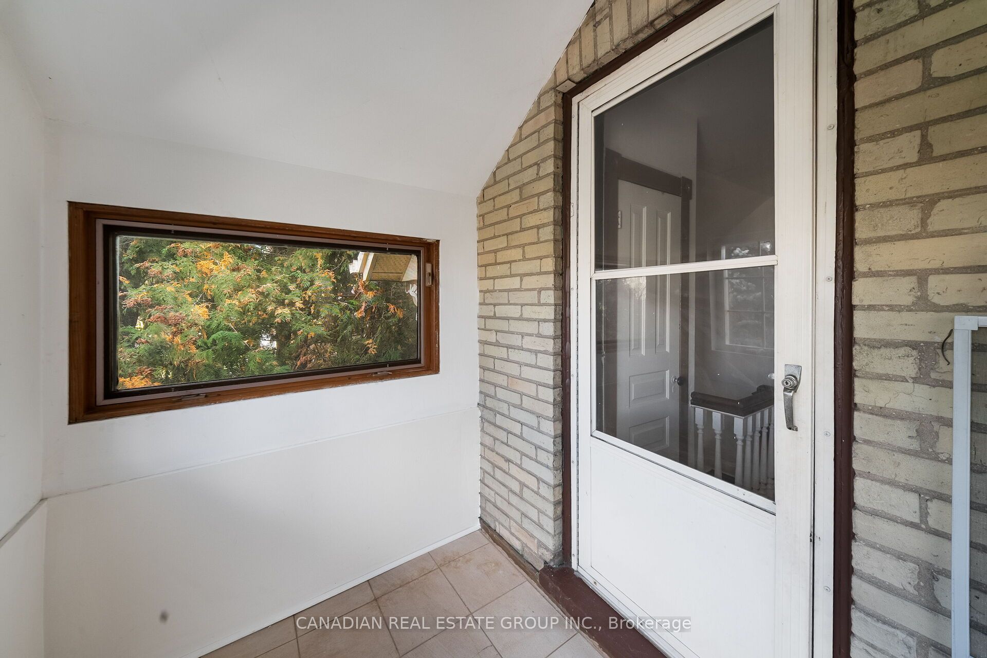 17 Oak Street Property Photo 35
