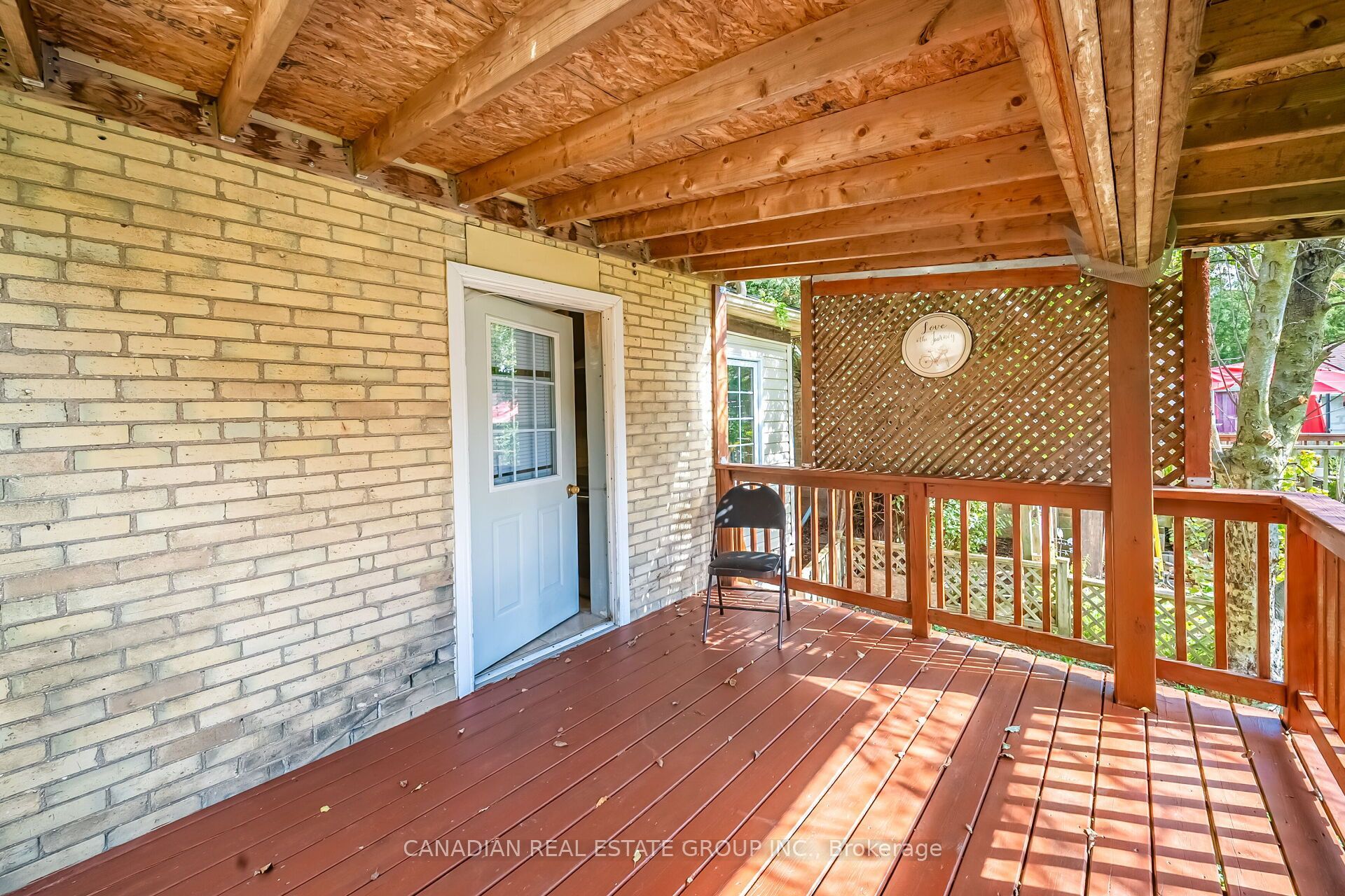 17 Oak Street Property Photo 40