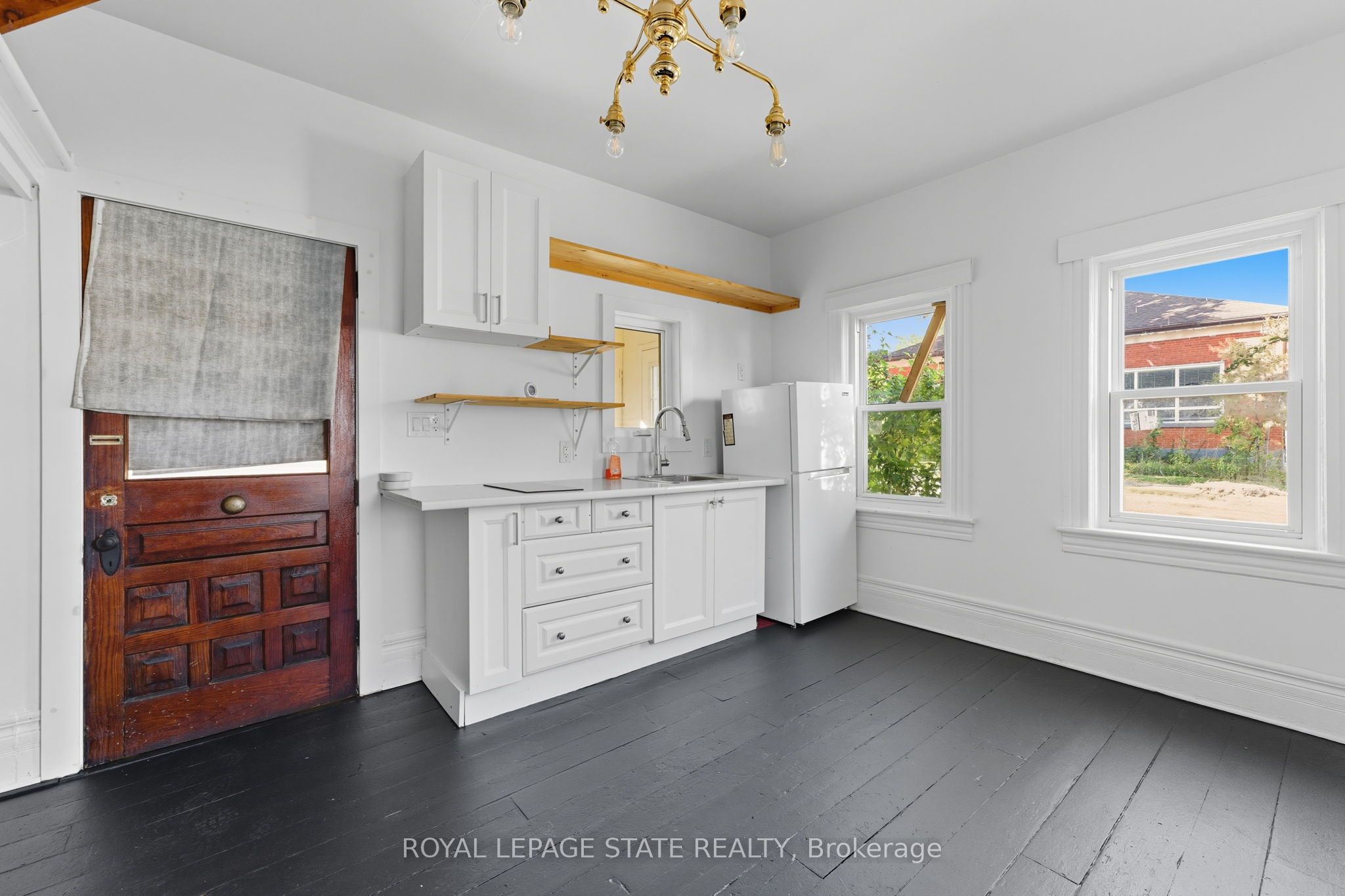 8 Tasker Street Property Photo 8