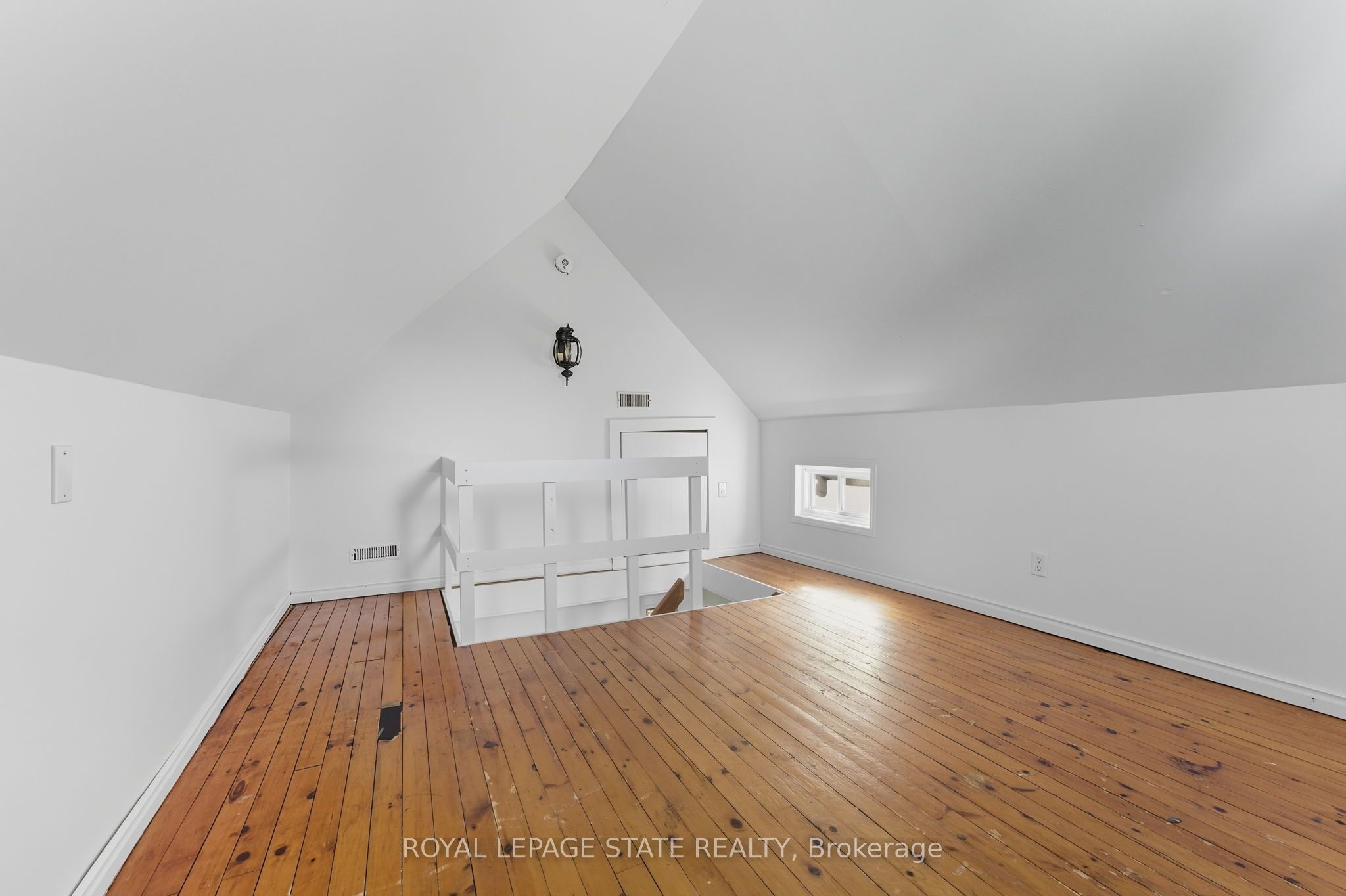8 Tasker Street Property Photo 17