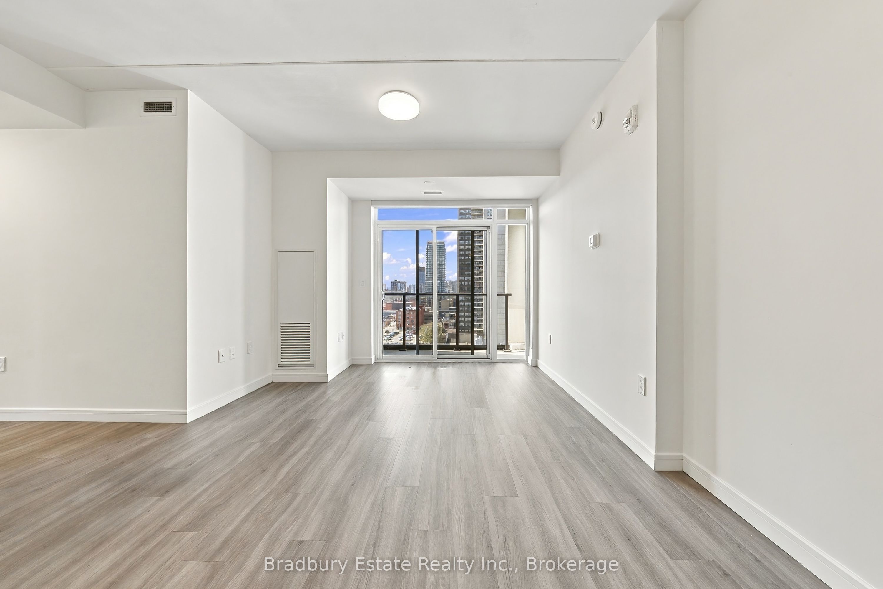 49 Walnut Street S 1205 Property Photo 15