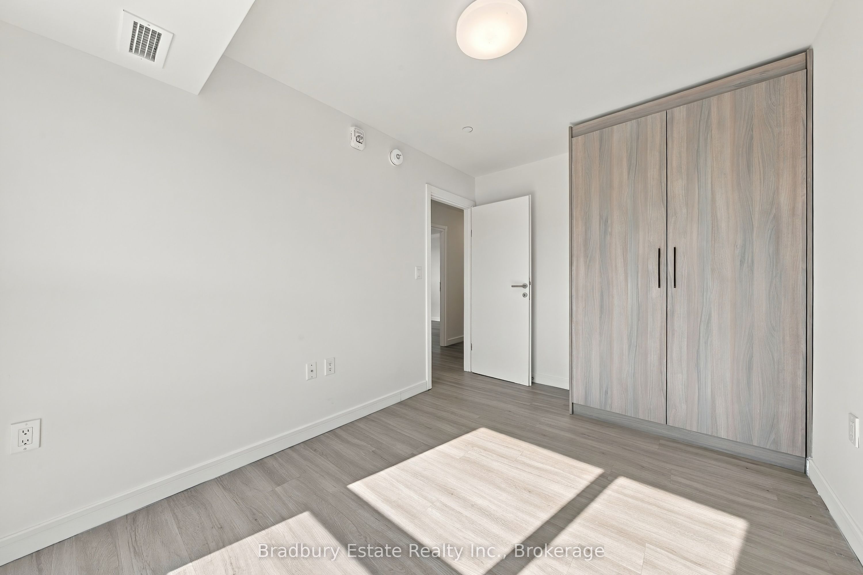 49 Walnut Street S 1205 Property Photo 18