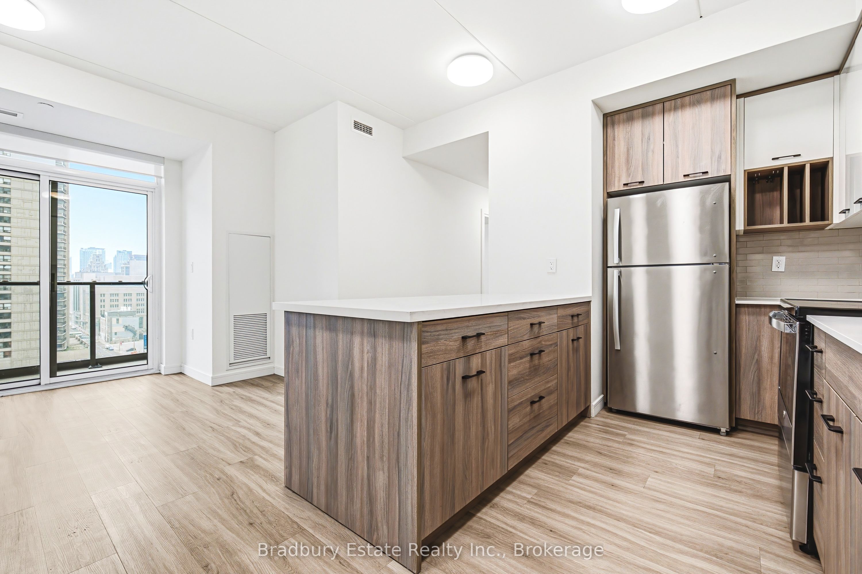 49 Walnut Street S 1208 Property Photo 5