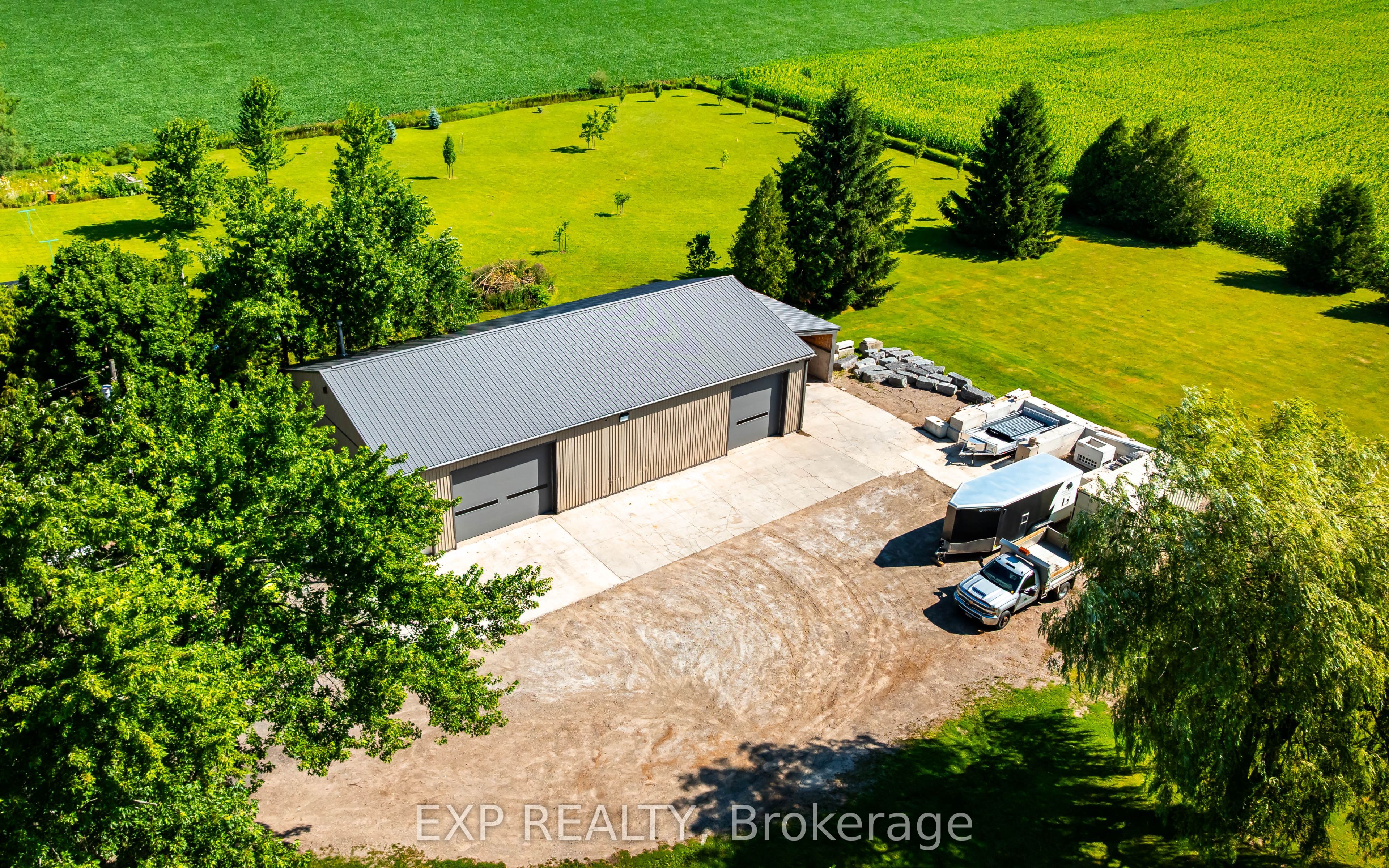 394175 County Rd 12 Property Photo 4