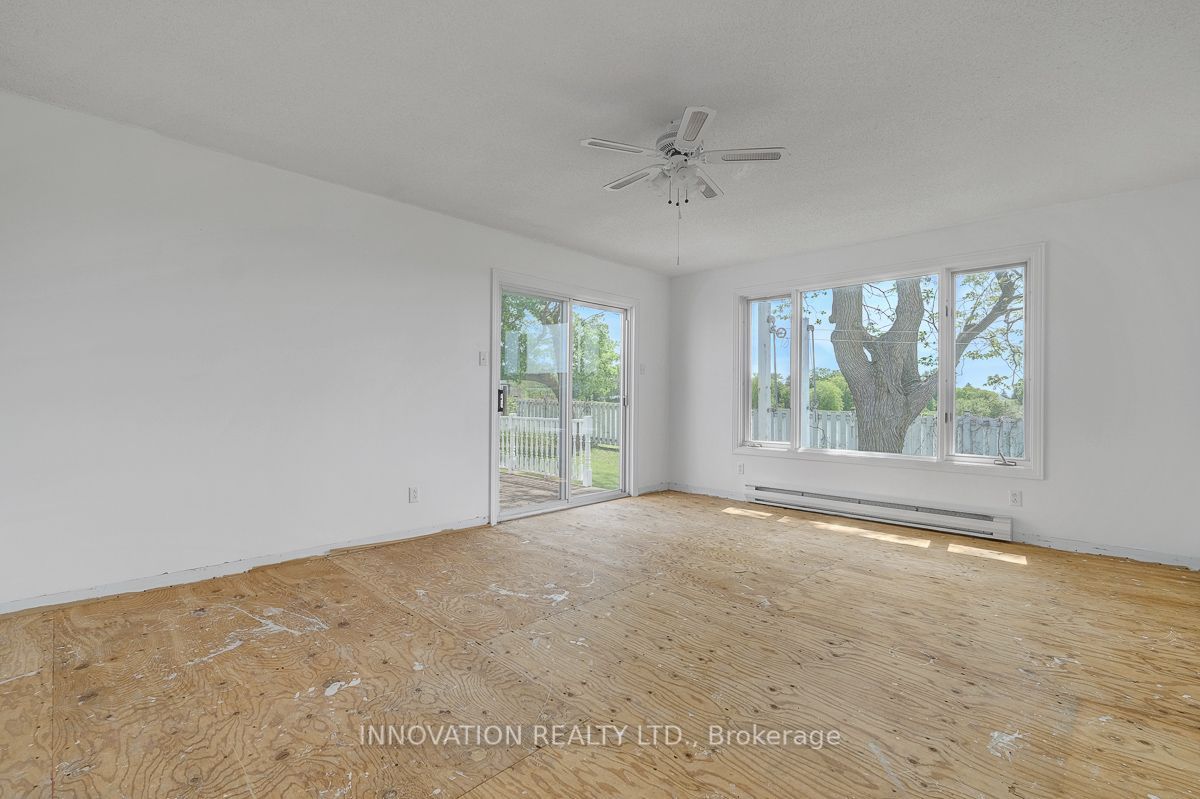 456 Gladstone Street Property Photo 17