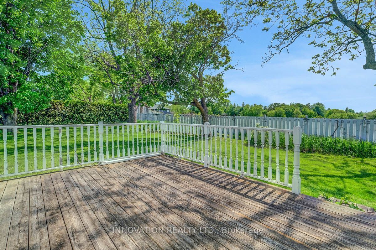 456 Gladstone Street Property Photo 42