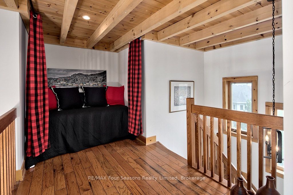 184 National Drive Property Photo 21