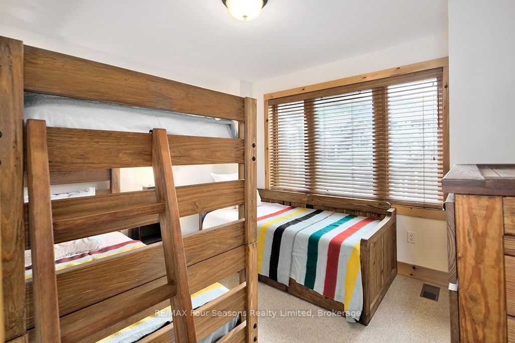 184 National Drive Property Photo 32