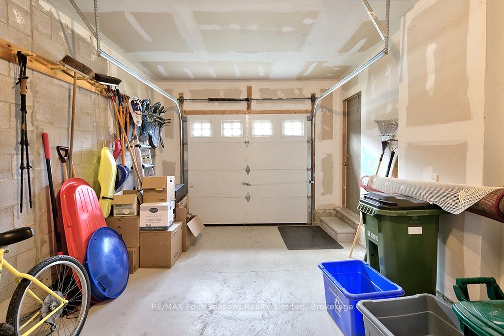 184 National Drive Property Photo 37