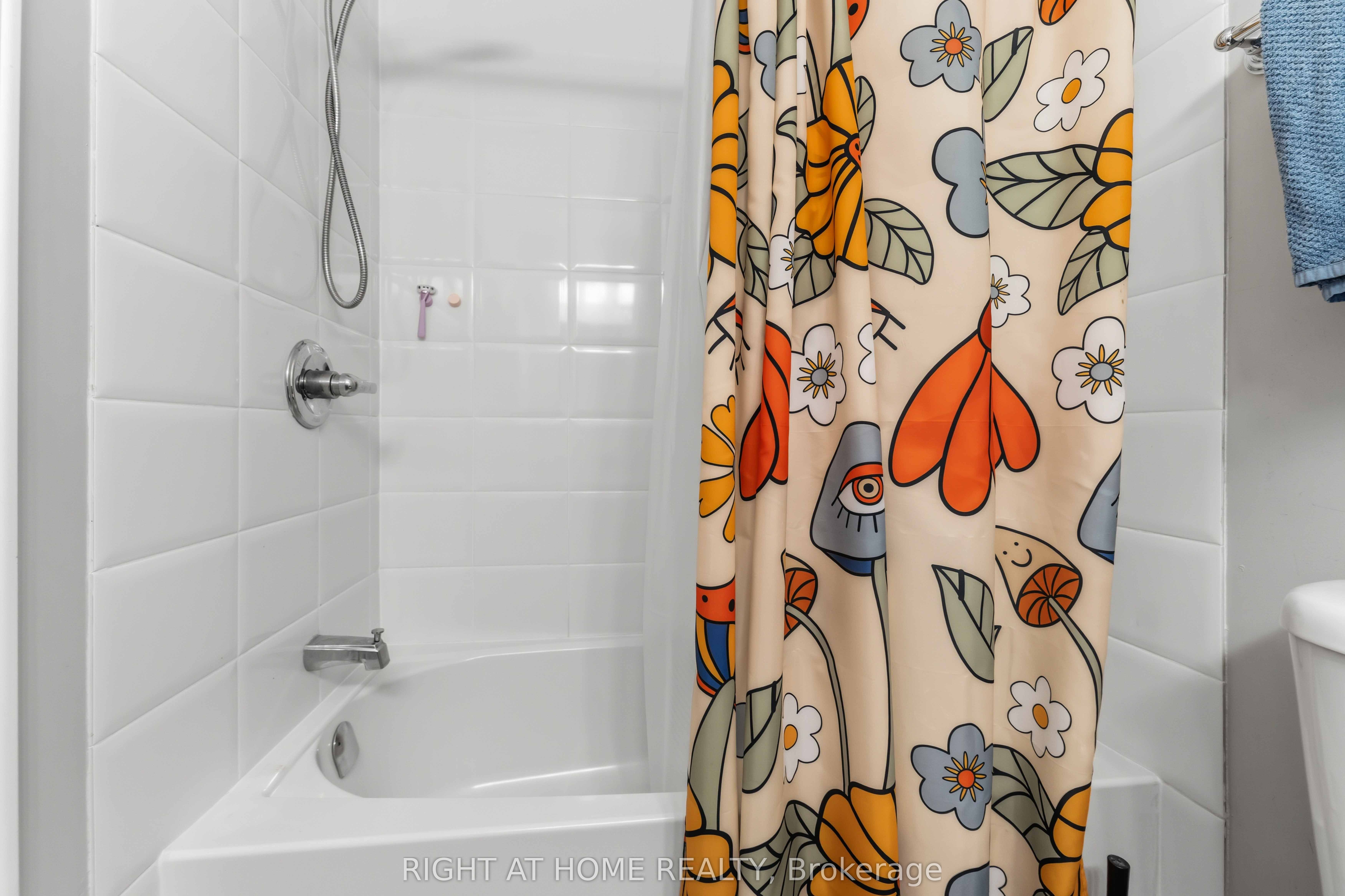 354 Brettonwood Ridge Property Photo 9