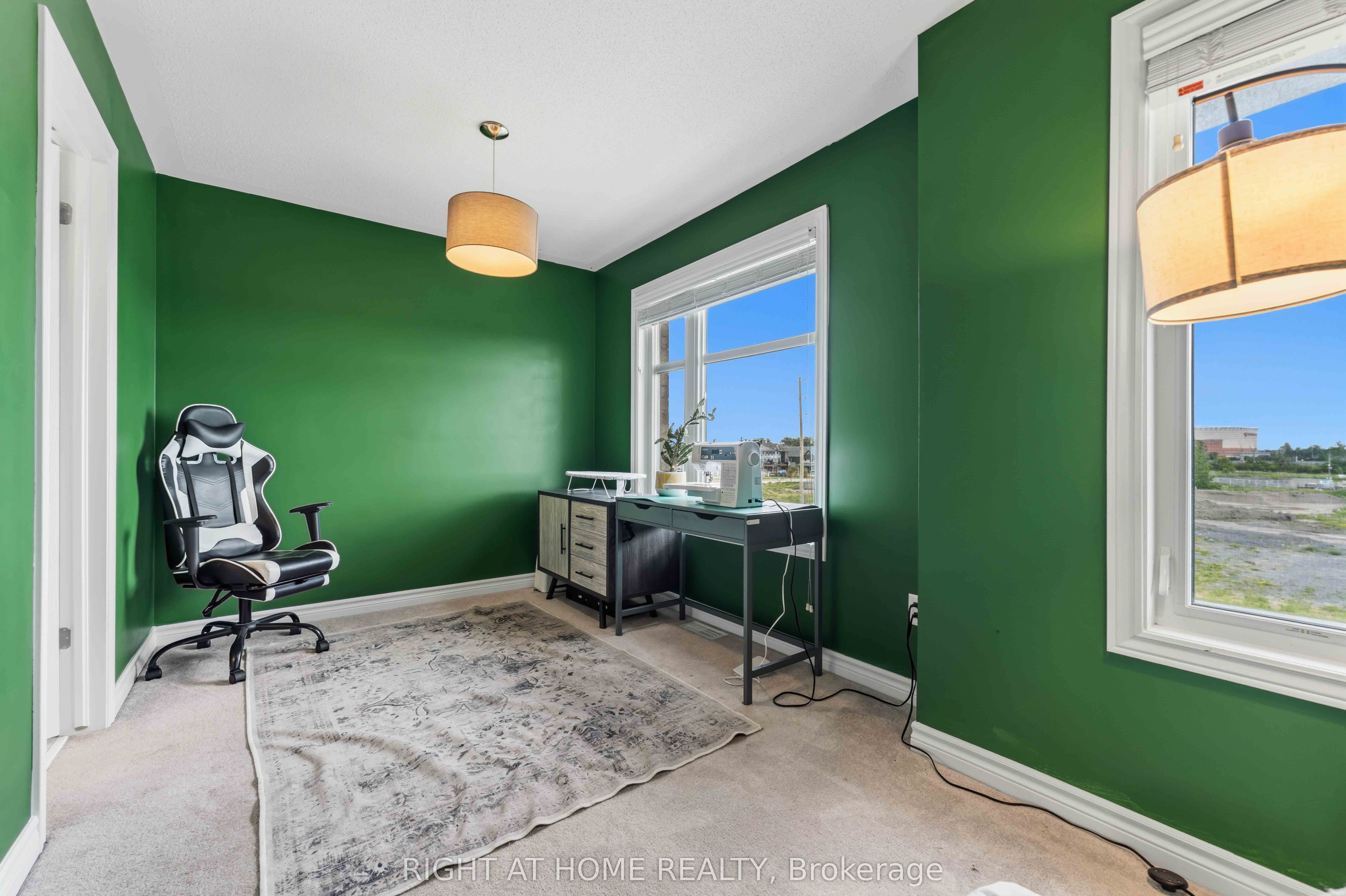 354 Brettonwood Ridge Property Photo 11