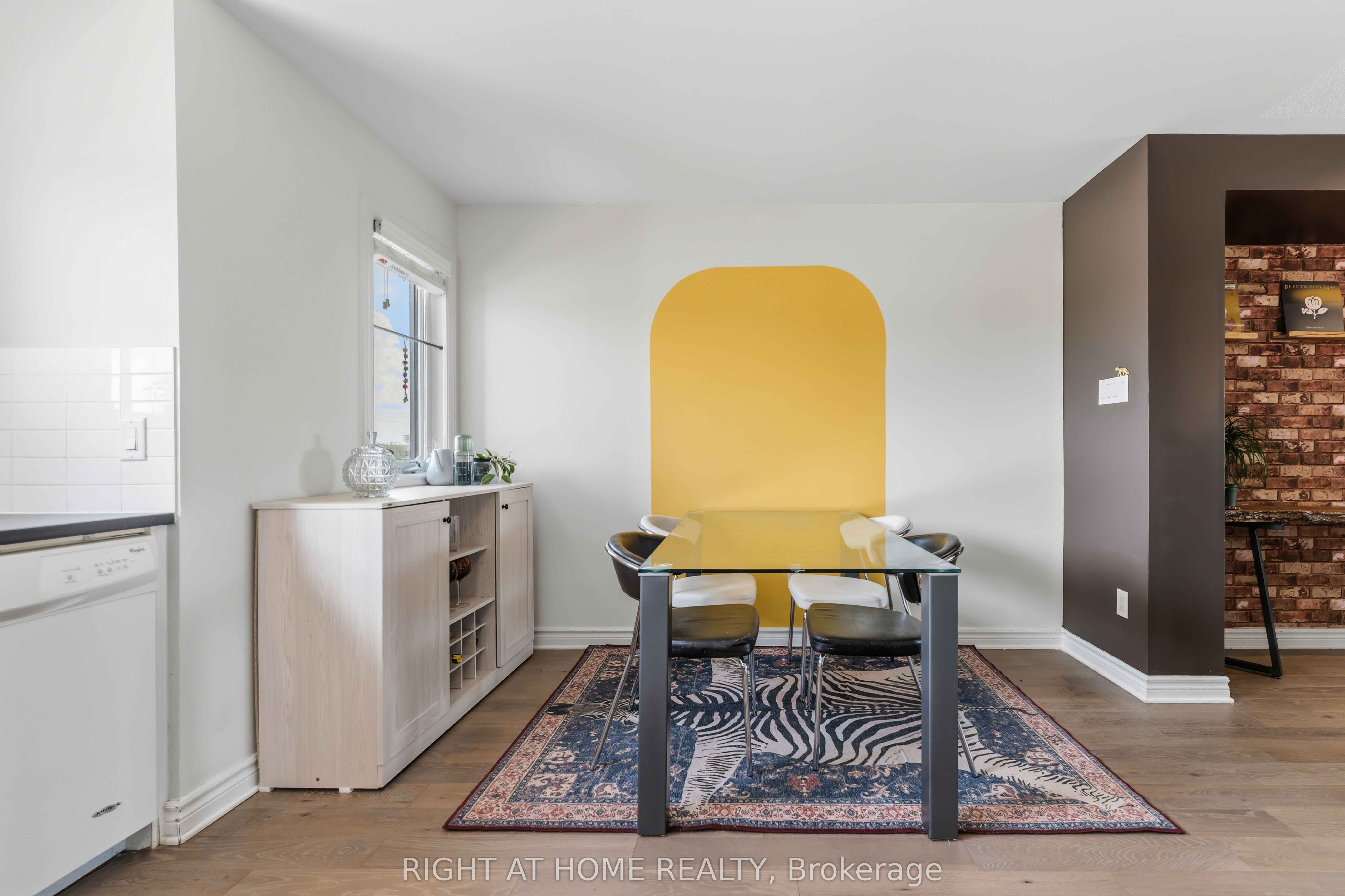 354 Brettonwood Ridge Property Photo 16