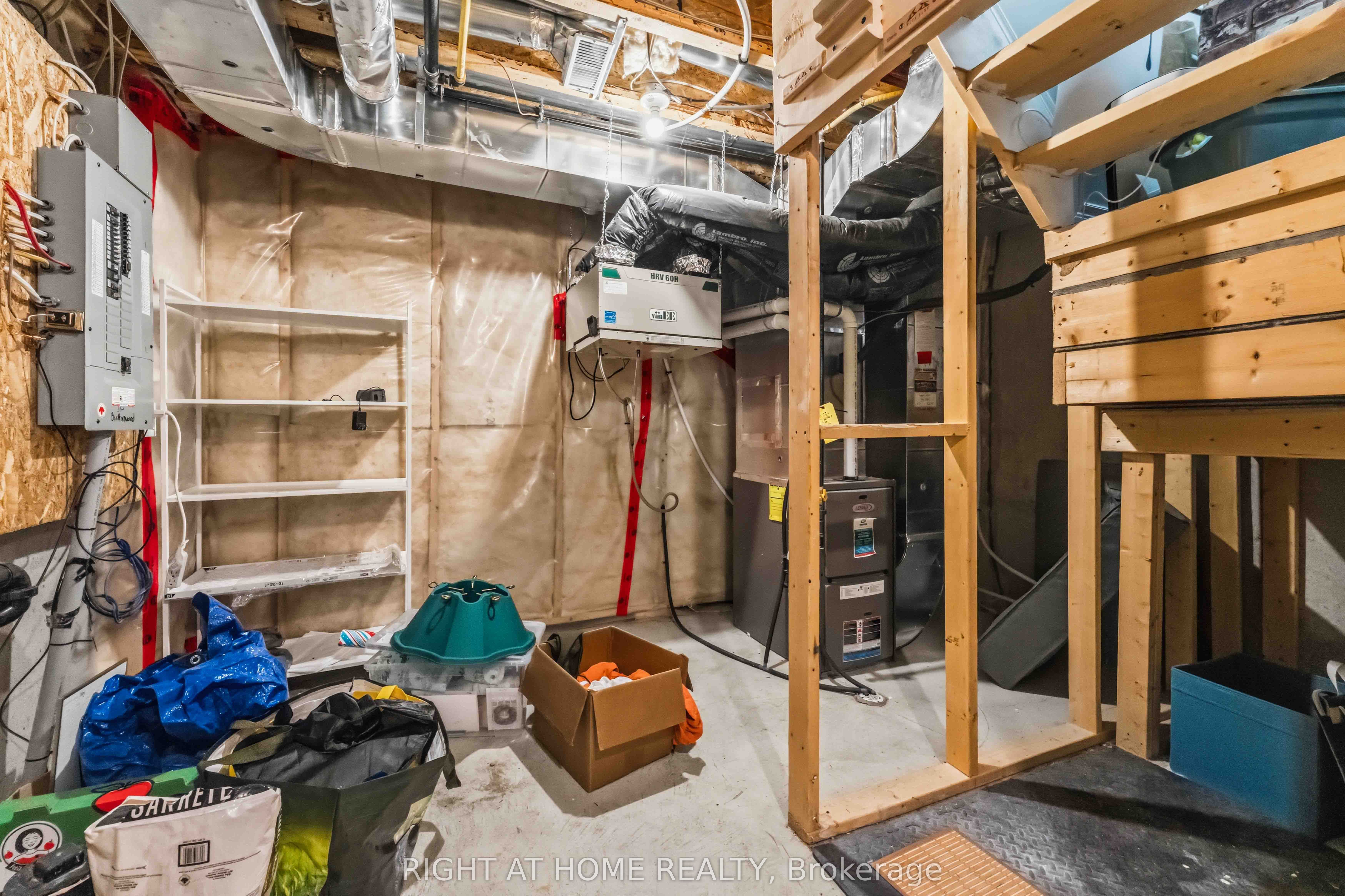 354 Brettonwood Ridge Property Photo 24