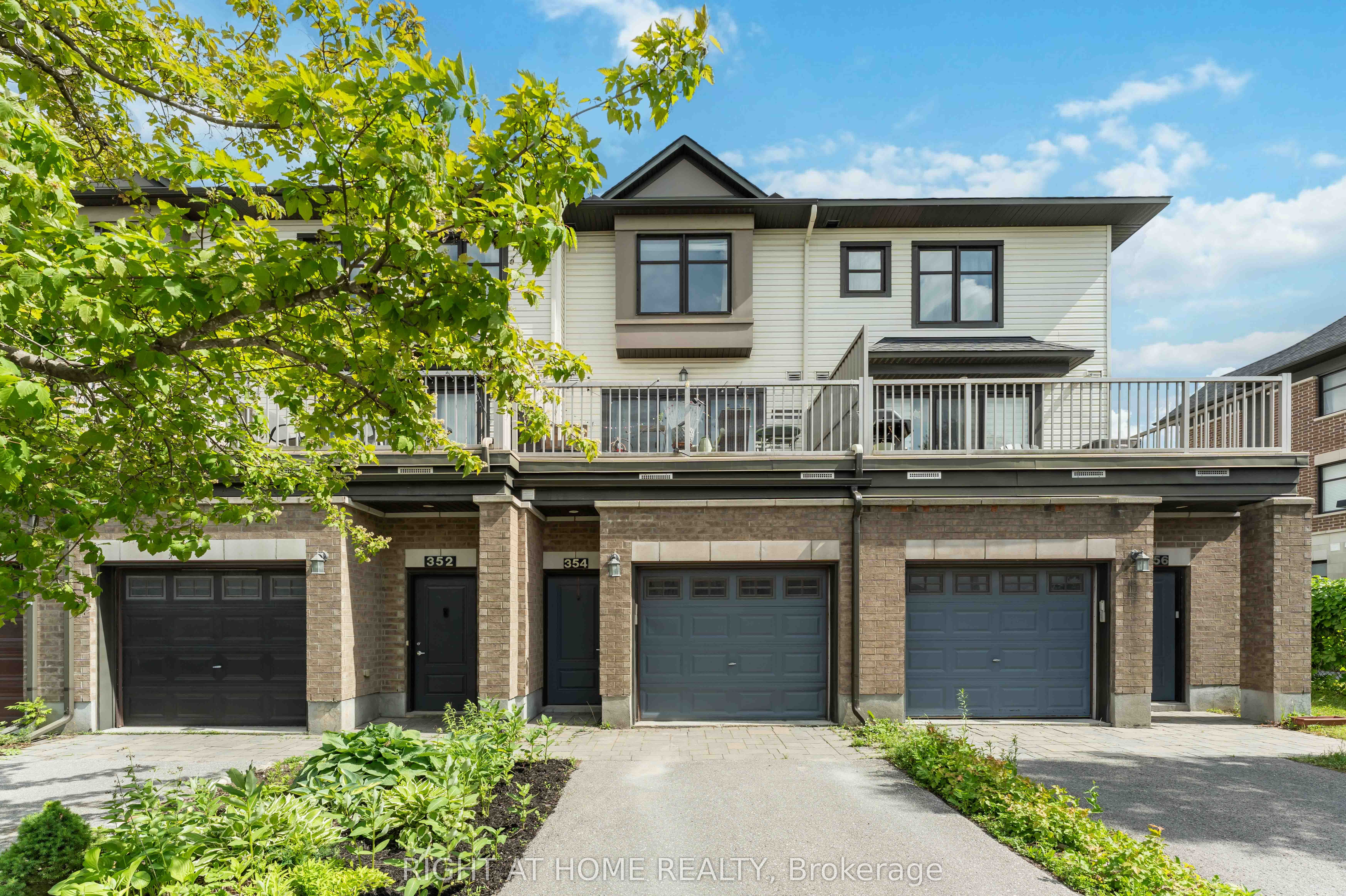 354 Brettonwood Ridge Property Photo 26
