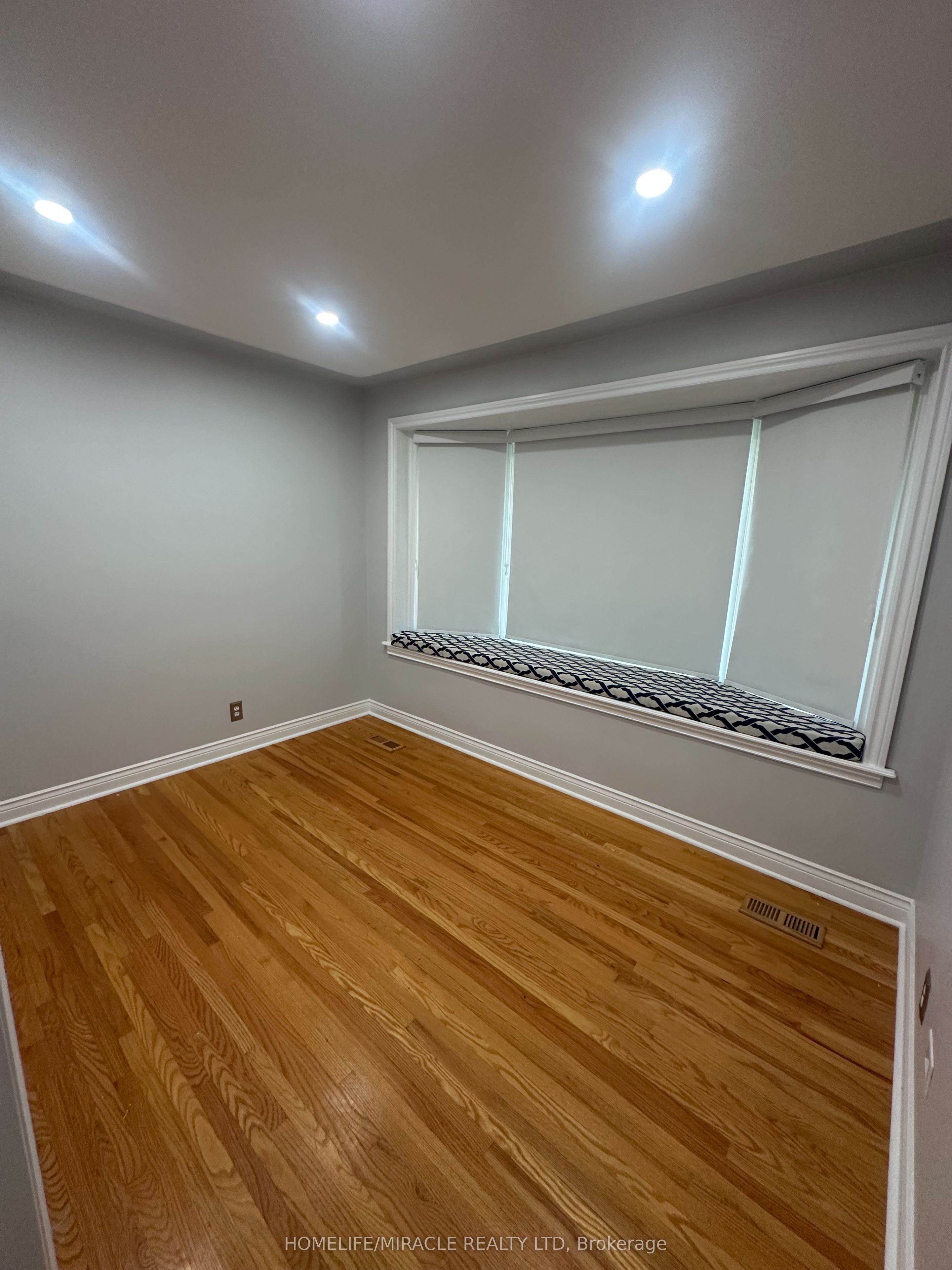 88 Maywood Road Property Photo 2