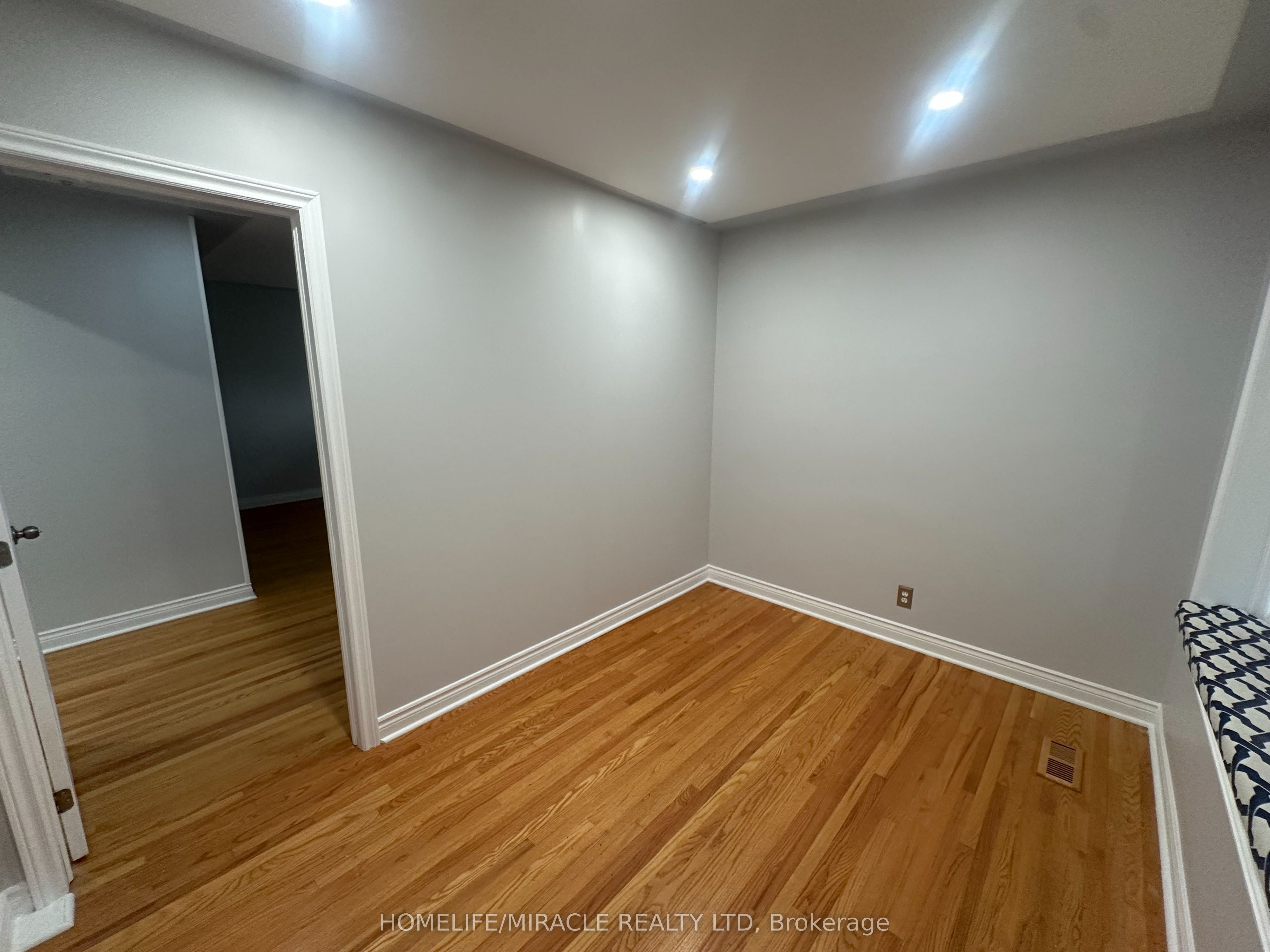 88 Maywood Road Property Photo 3
