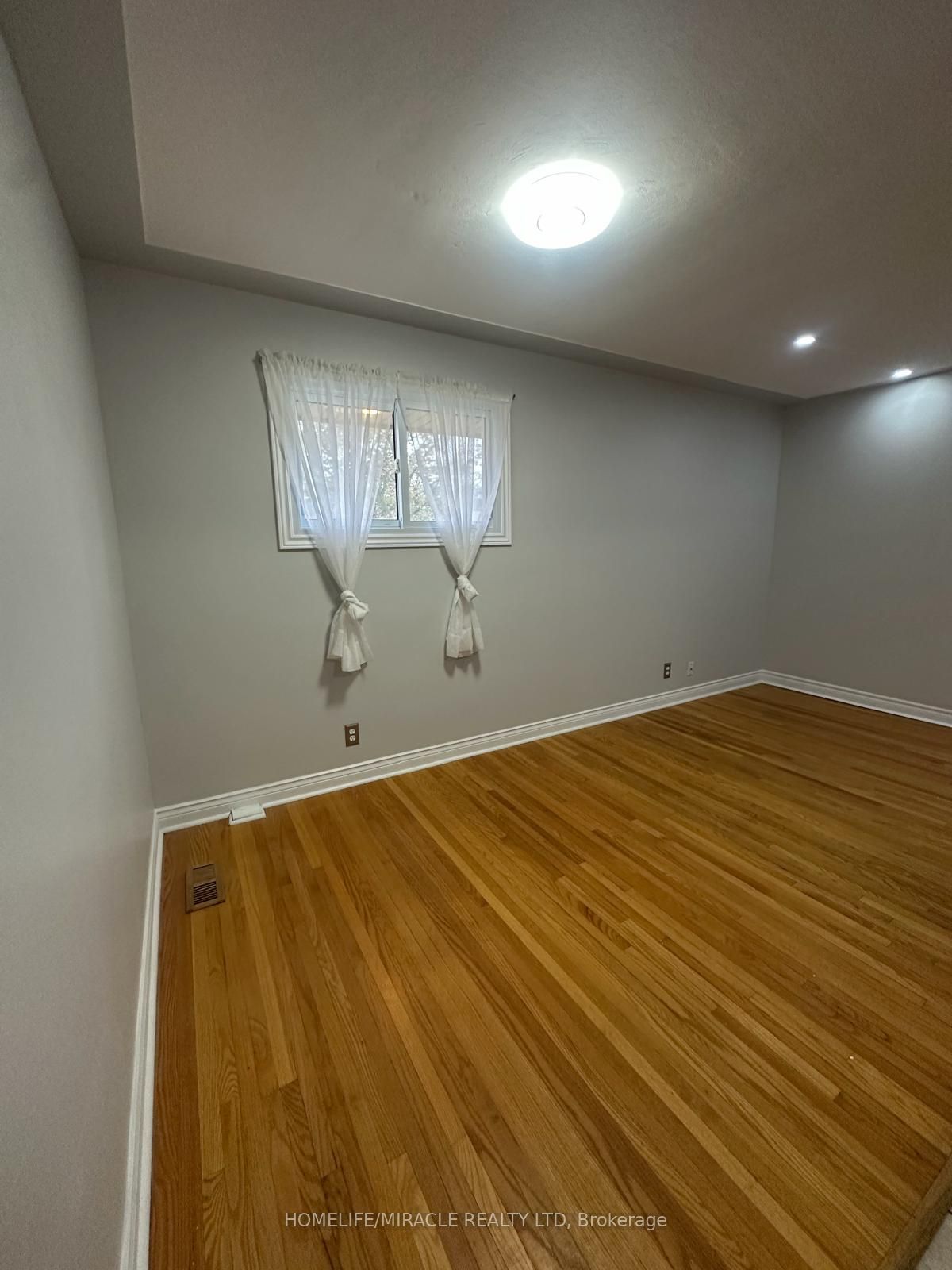 88 Maywood Road Property Photo 13