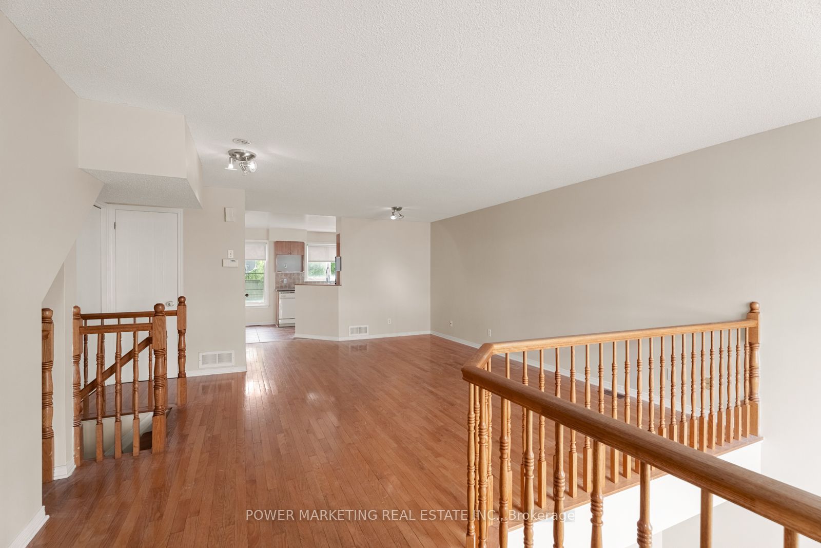 1701 Blohm Drive 10 Property Photo 5
