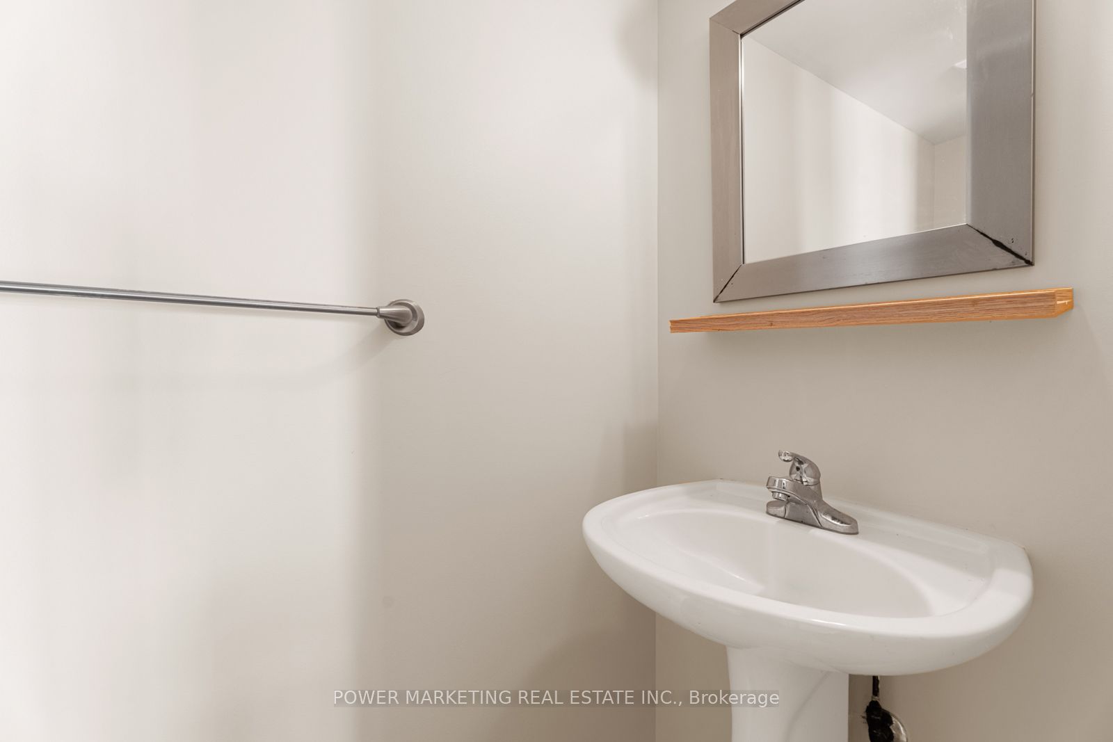 1701 Blohm Drive 10 Property Photo 12