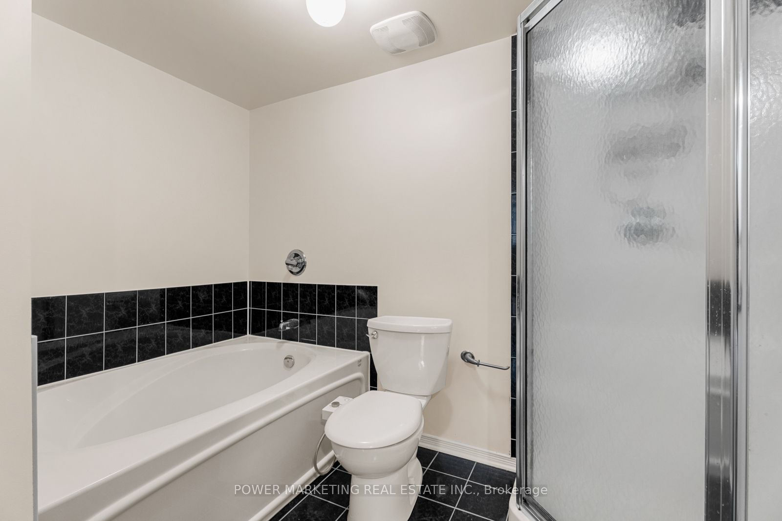 1701 Blohm Drive 10 Property Photo 24