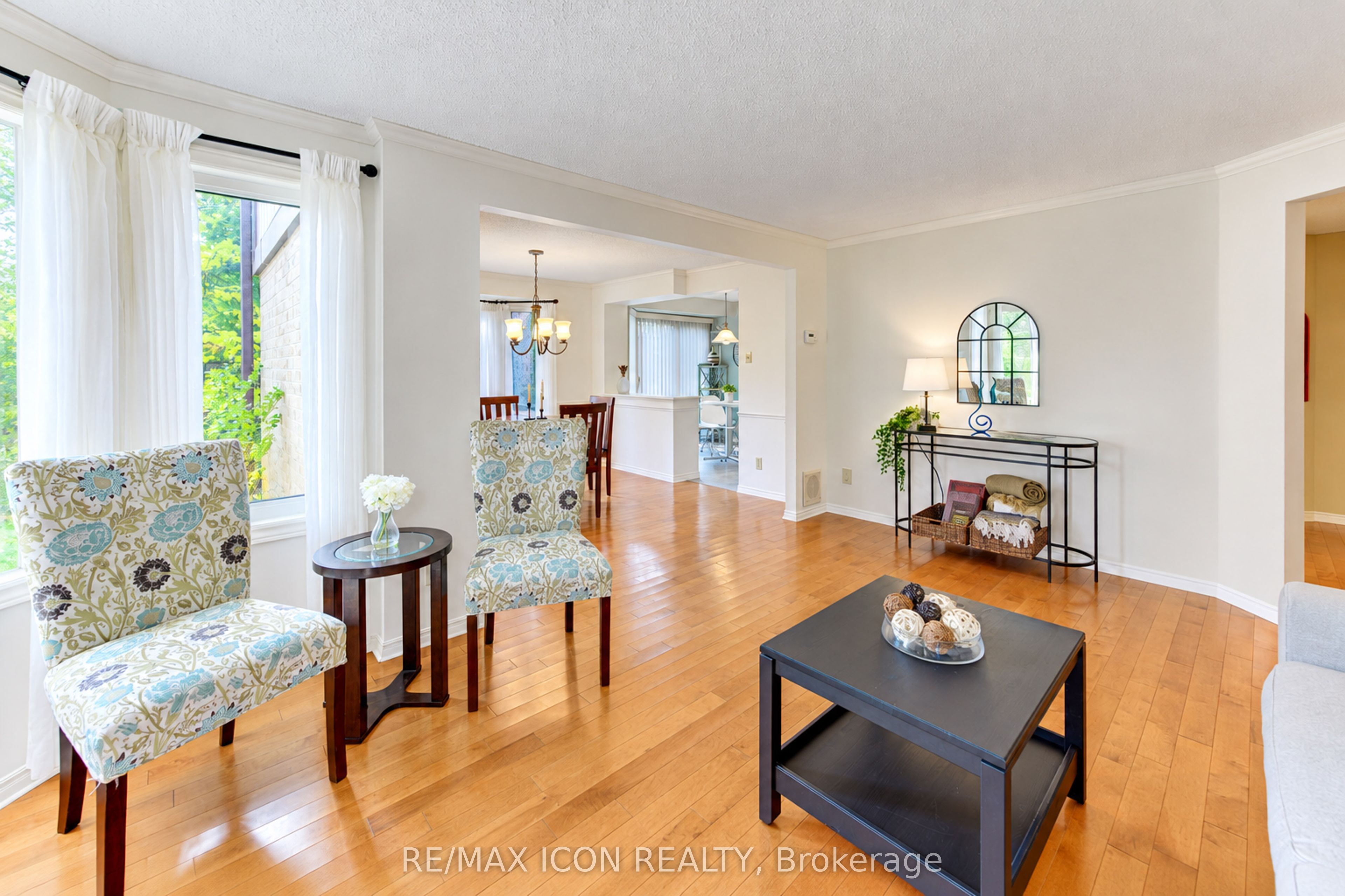 406 Craigleith Drive 3 Property Photo 8