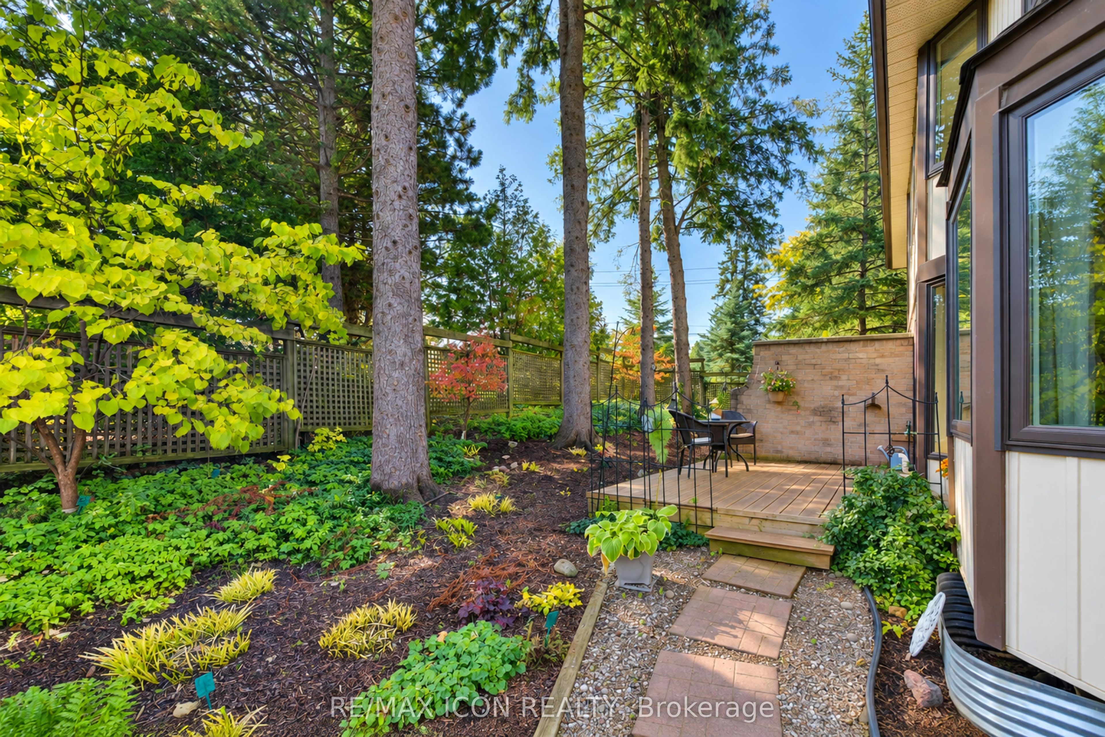 406 Craigleith Drive 3 Property Photo 33