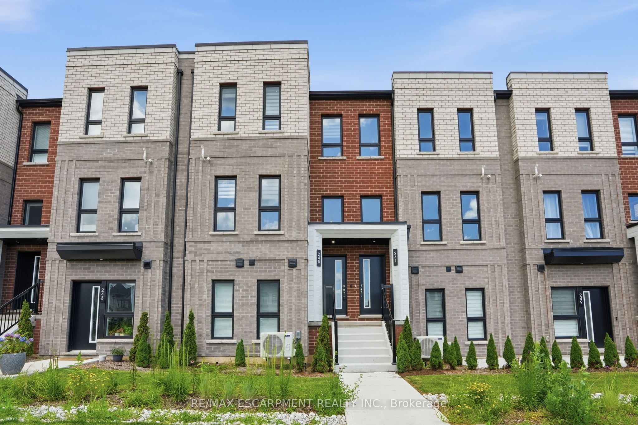 245 Burke Street Property Photo 1