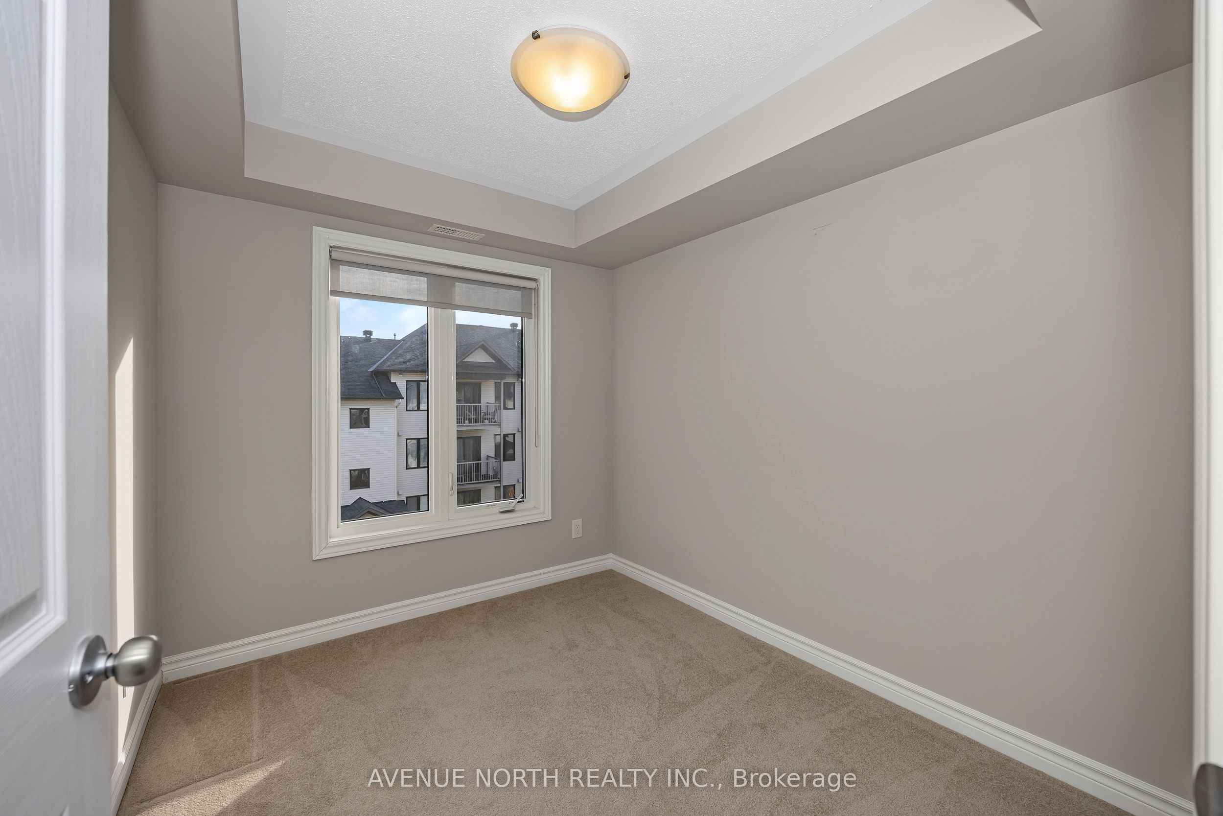135 Bluestone Private 7 Property Photo 18
