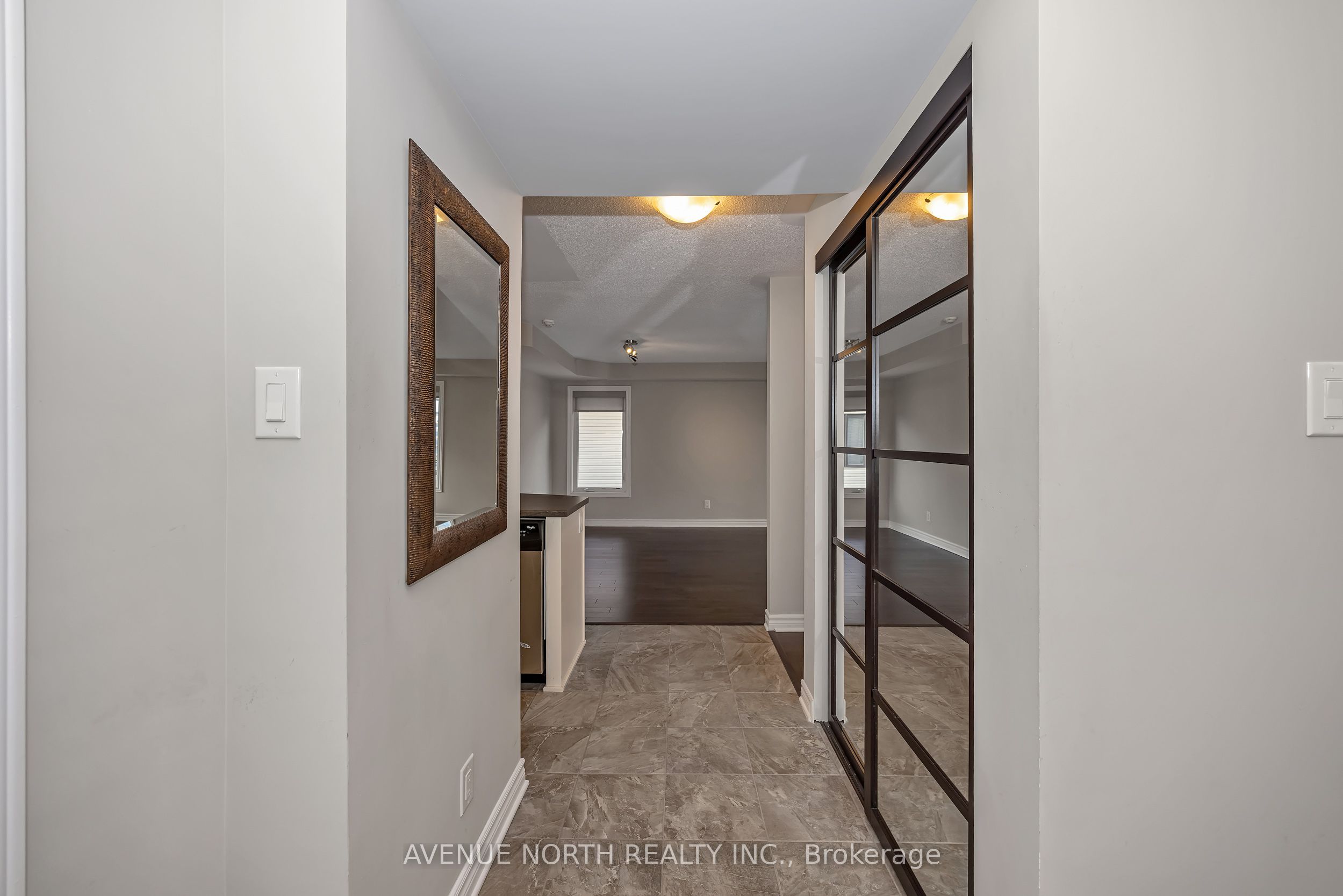 135 Bluestone Private 7 Property Photo 21