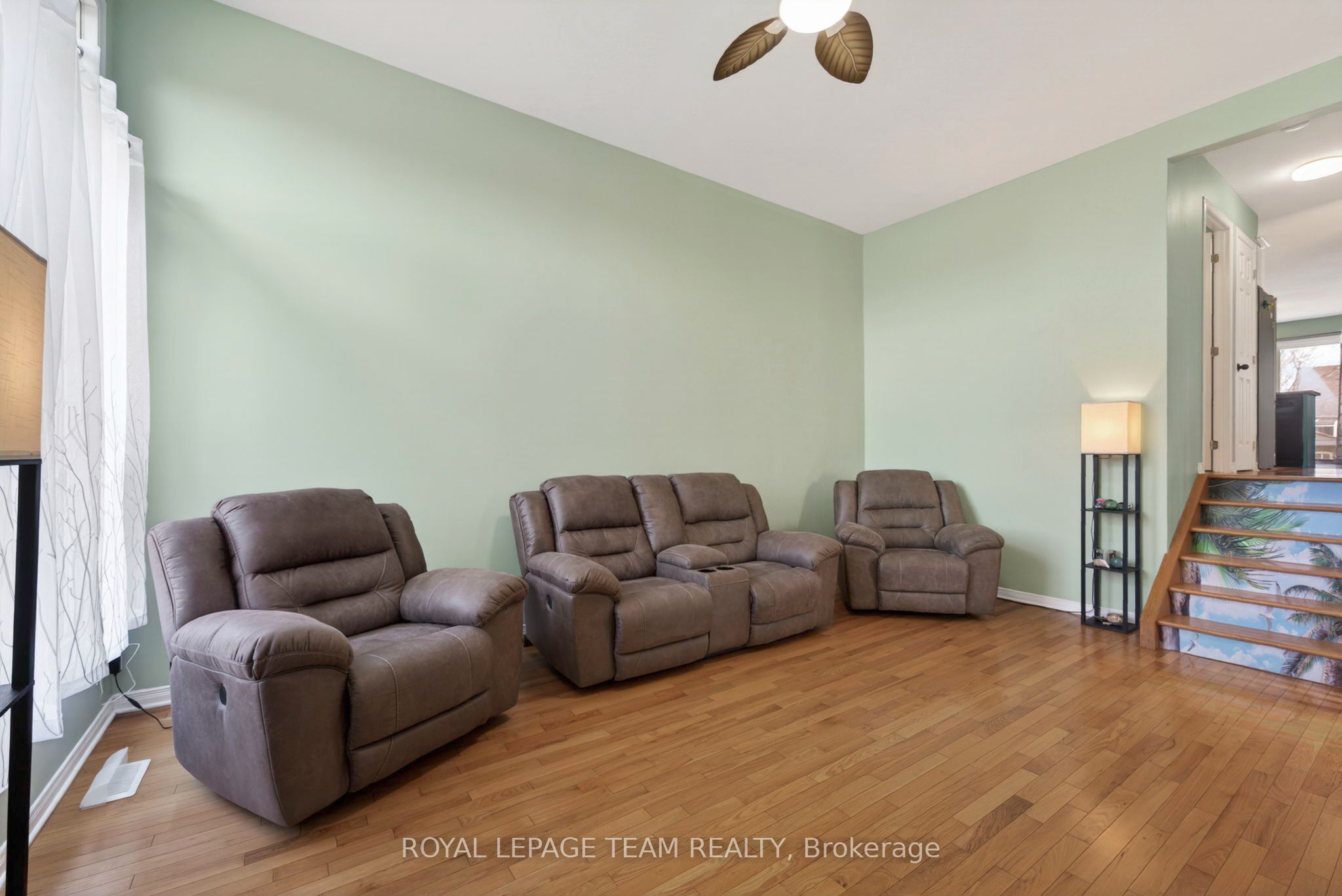 106 Hemlock Crescent Property Photo 7