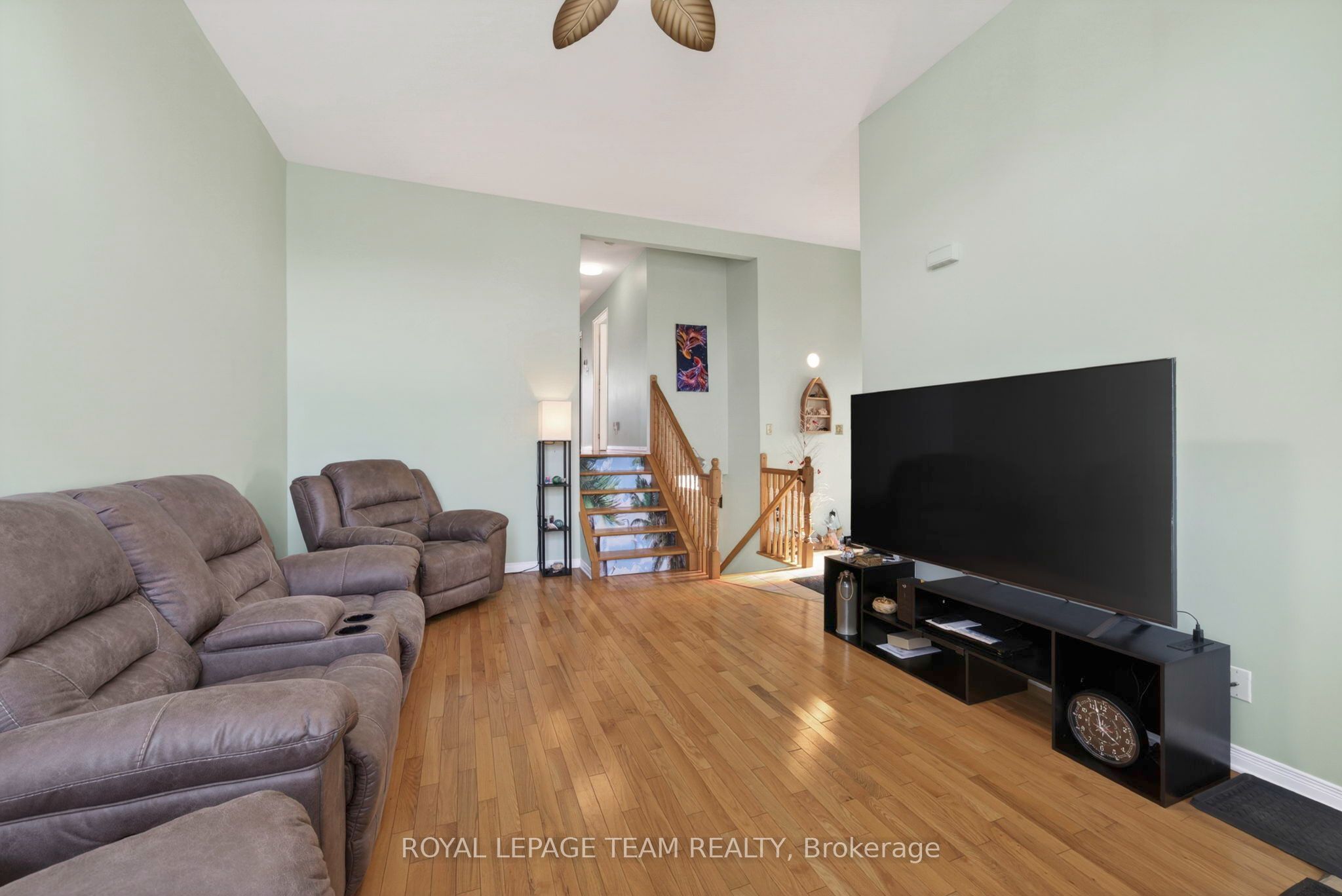 106 Hemlock Crescent Property Photo 8