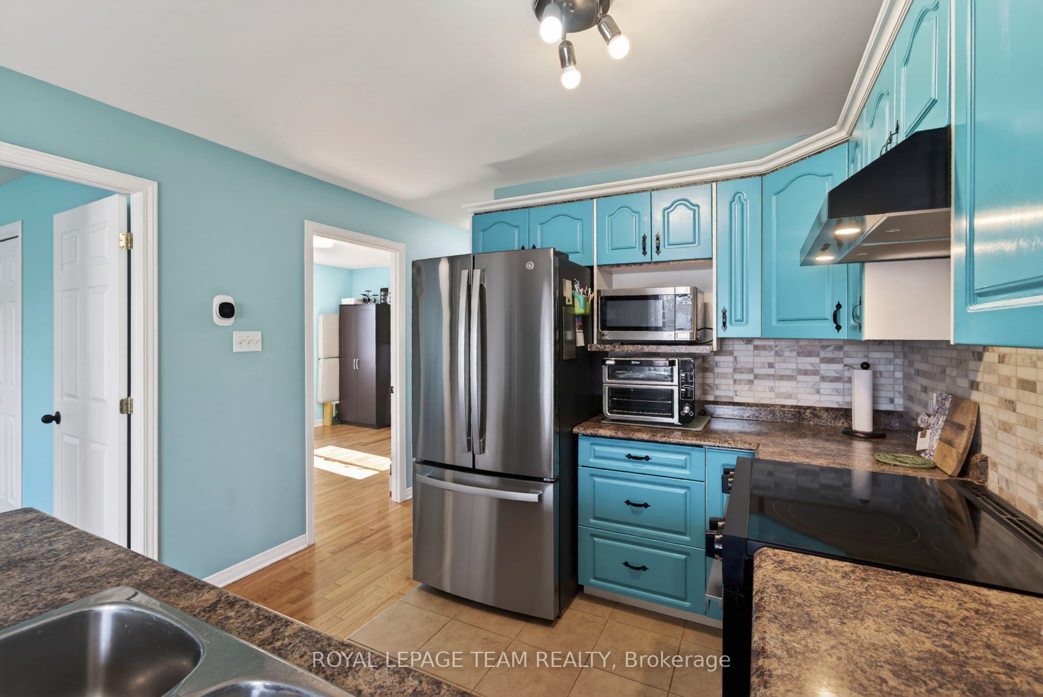 106 Hemlock Crescent Property Photo 12