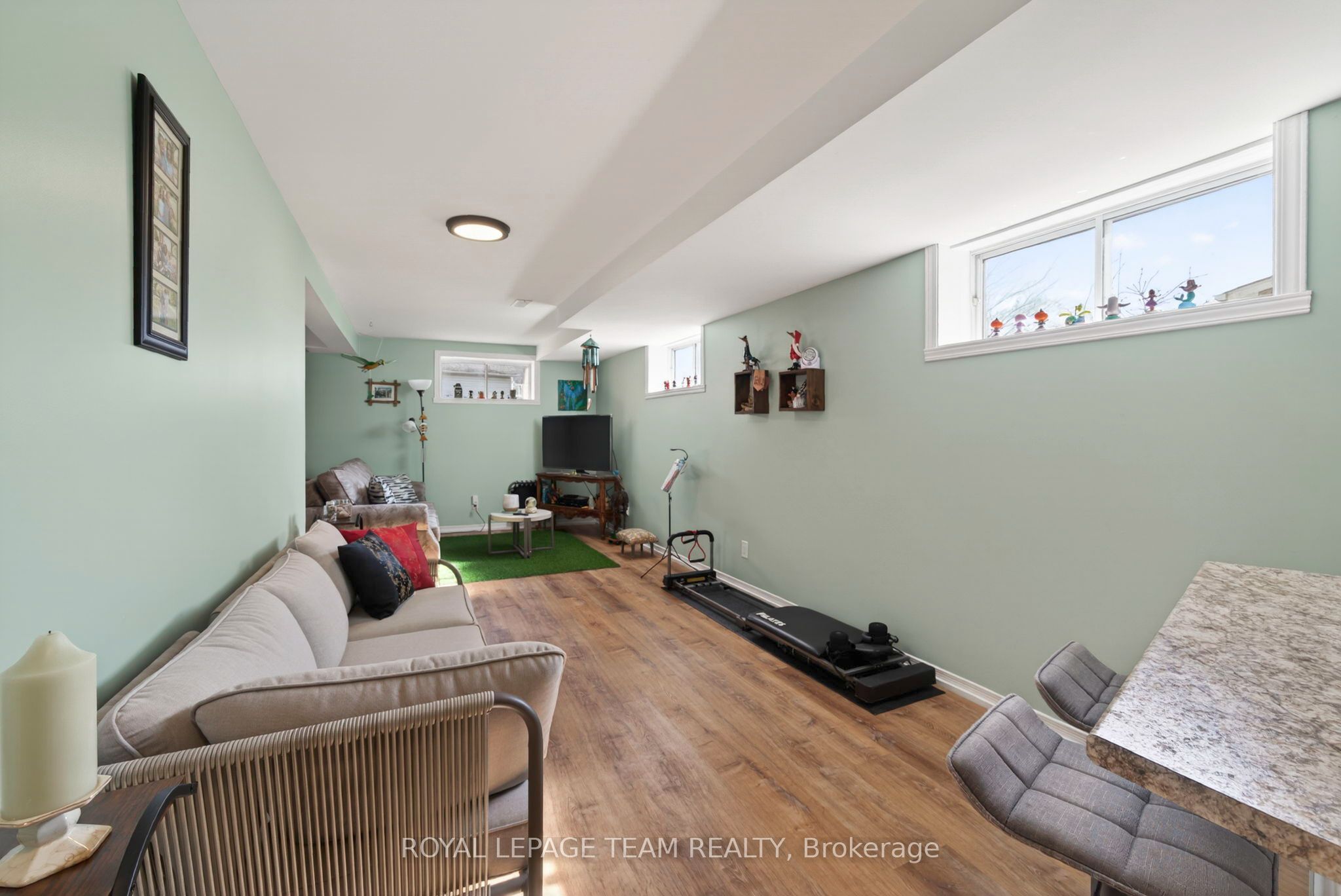 106 Hemlock Crescent Property Photo 20
