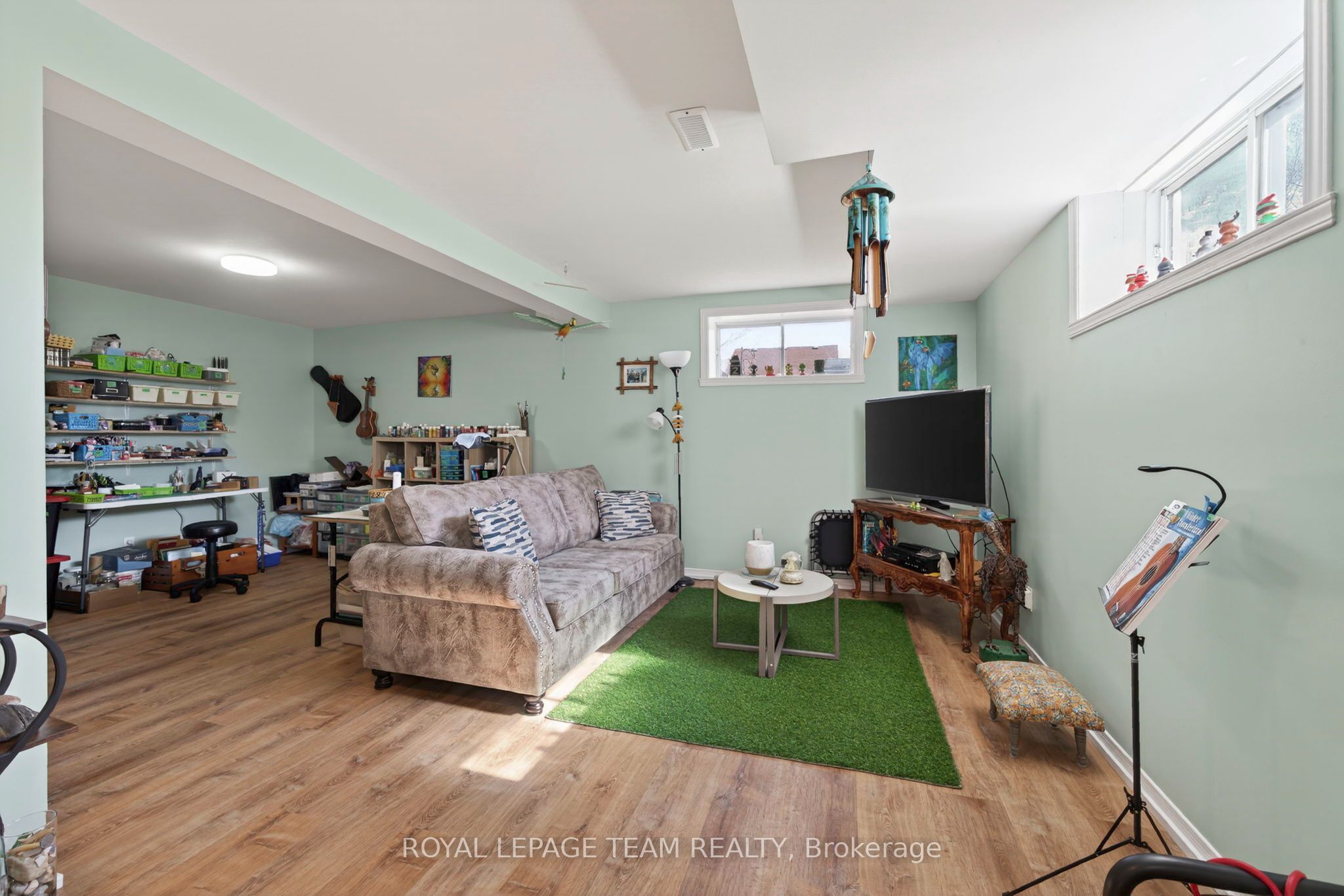 106 Hemlock Crescent Property Photo 22