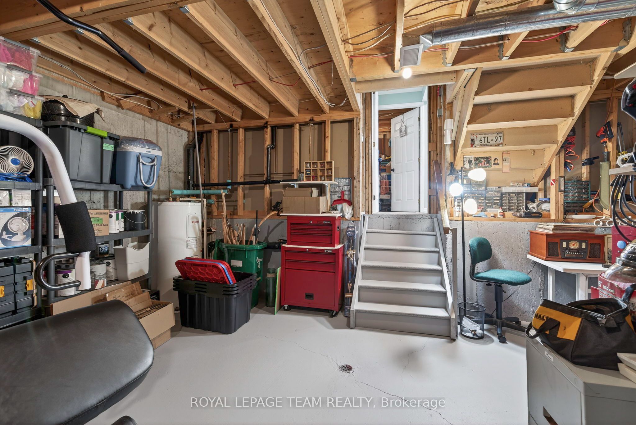 106 Hemlock Crescent Property Photo 28