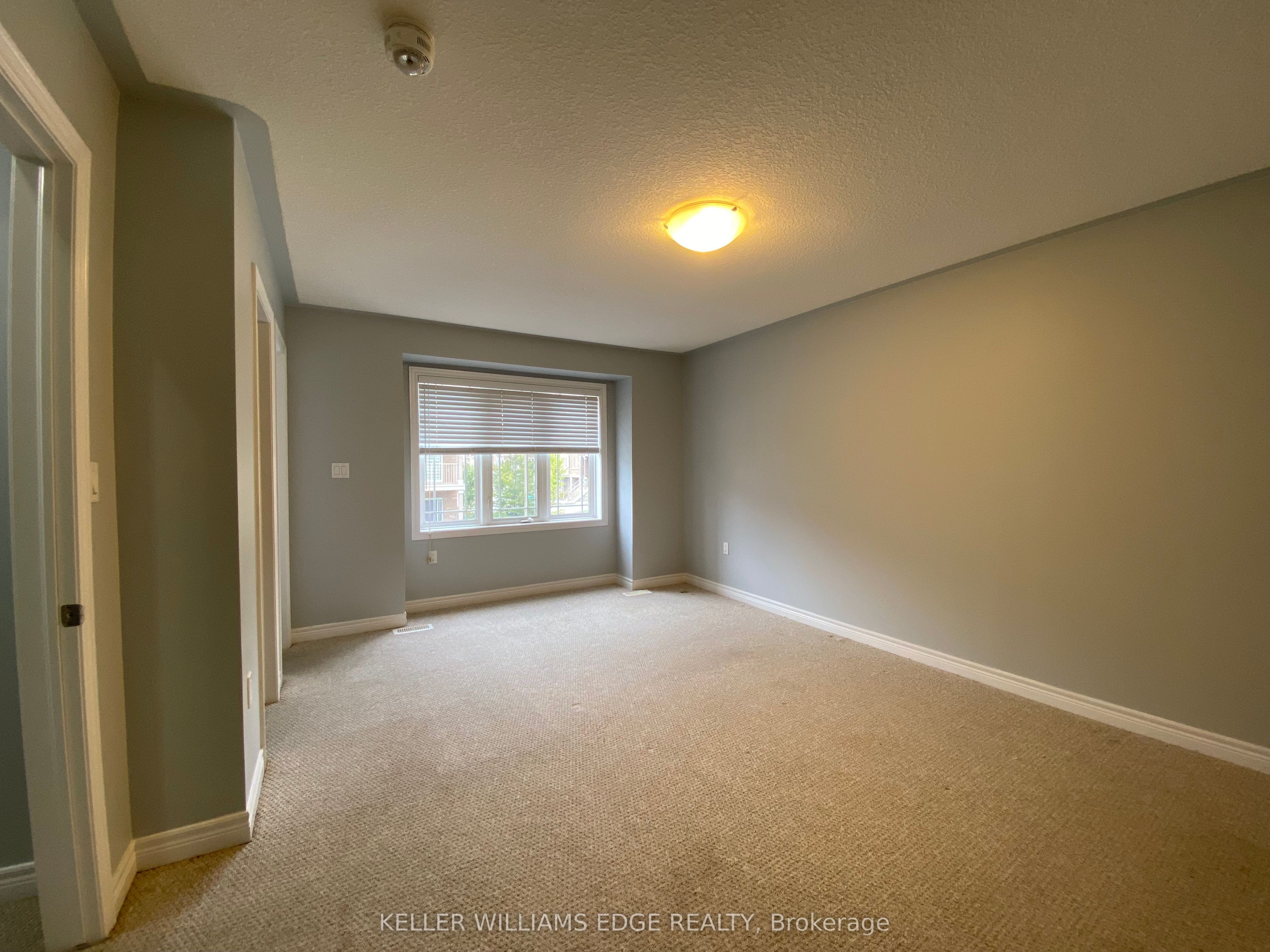 90 Bloom Crescent Property Photo 8