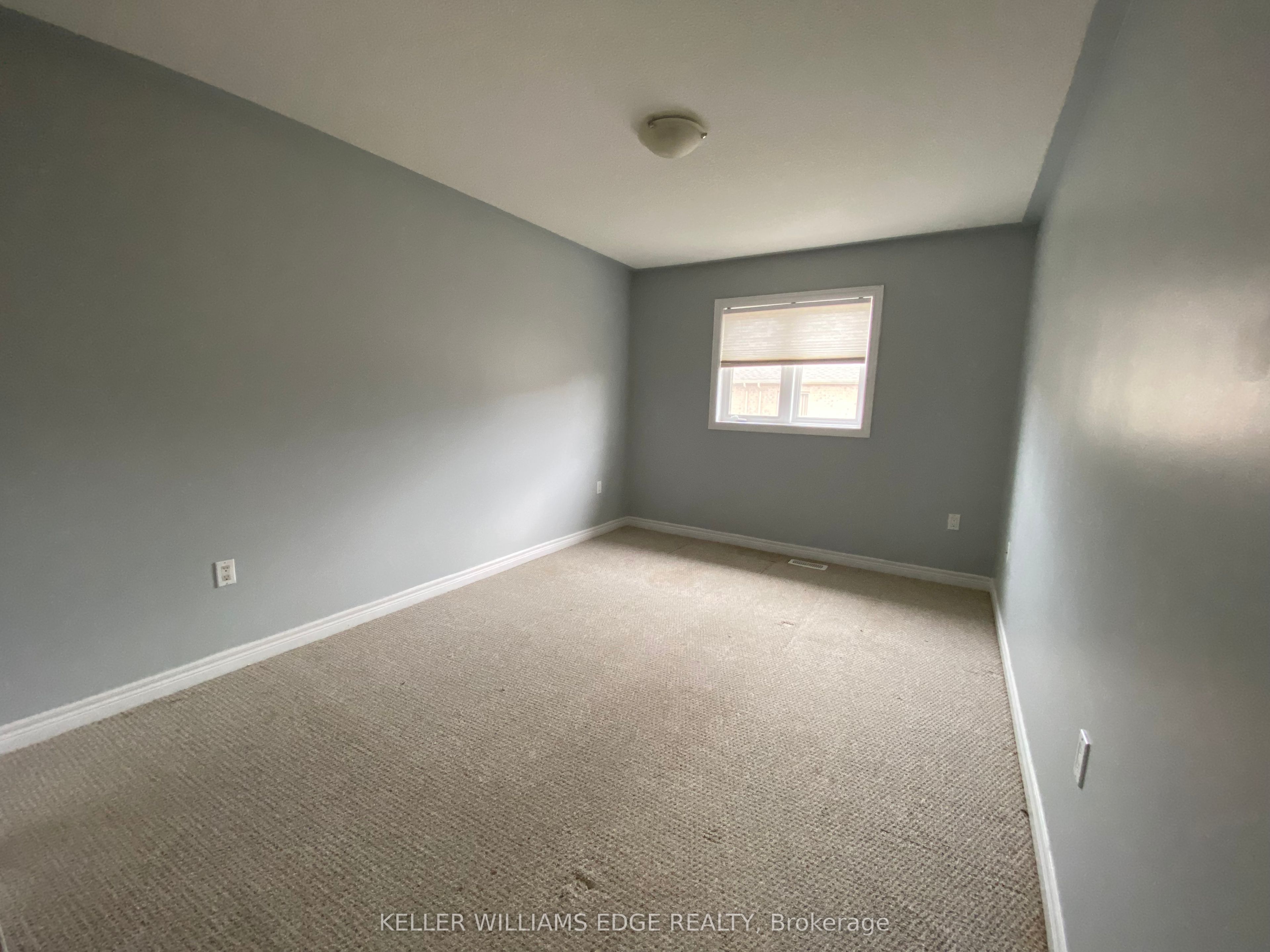 90 Bloom Crescent Property Photo 12