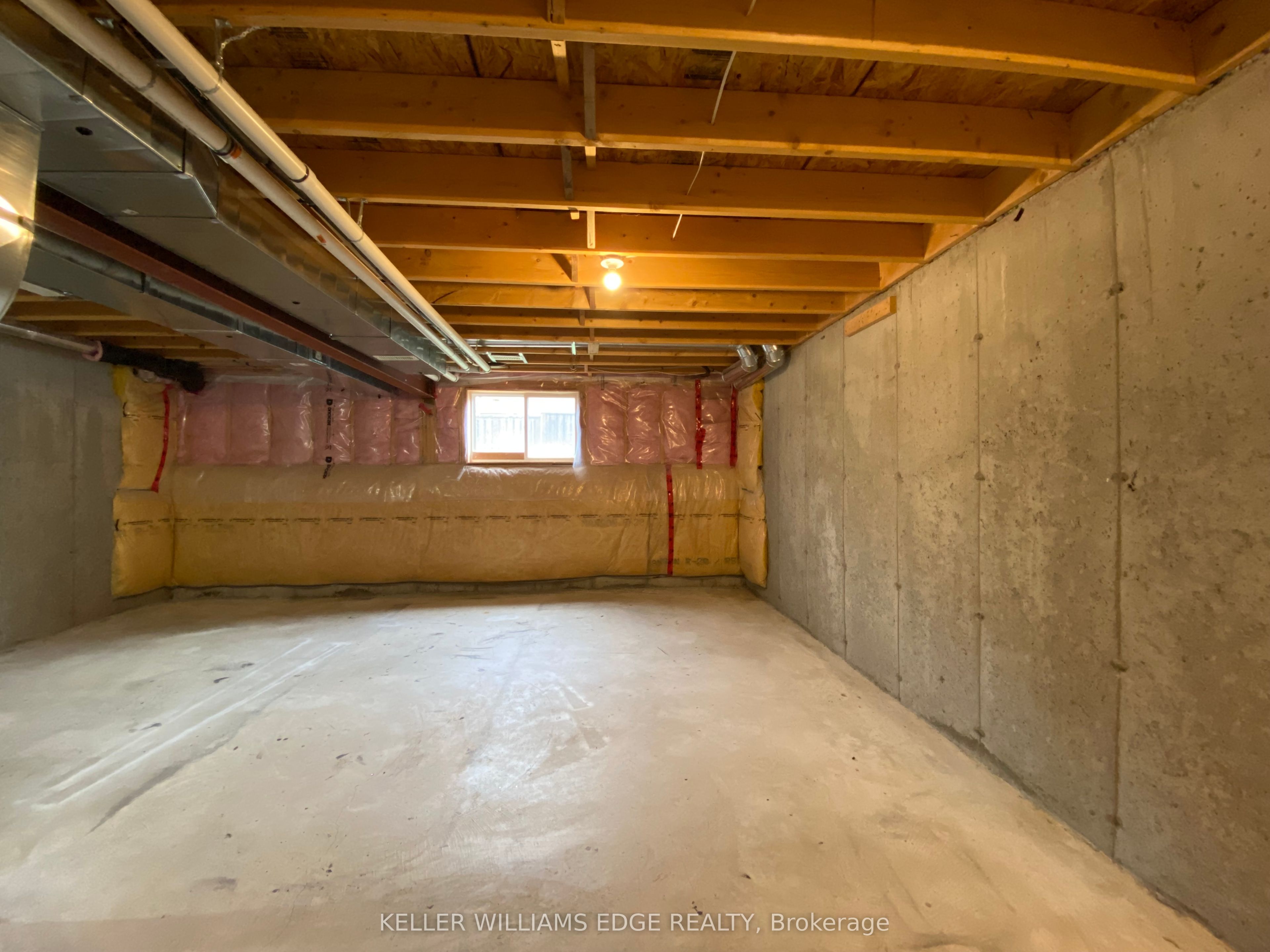 90 Bloom Crescent Property Photo 20
